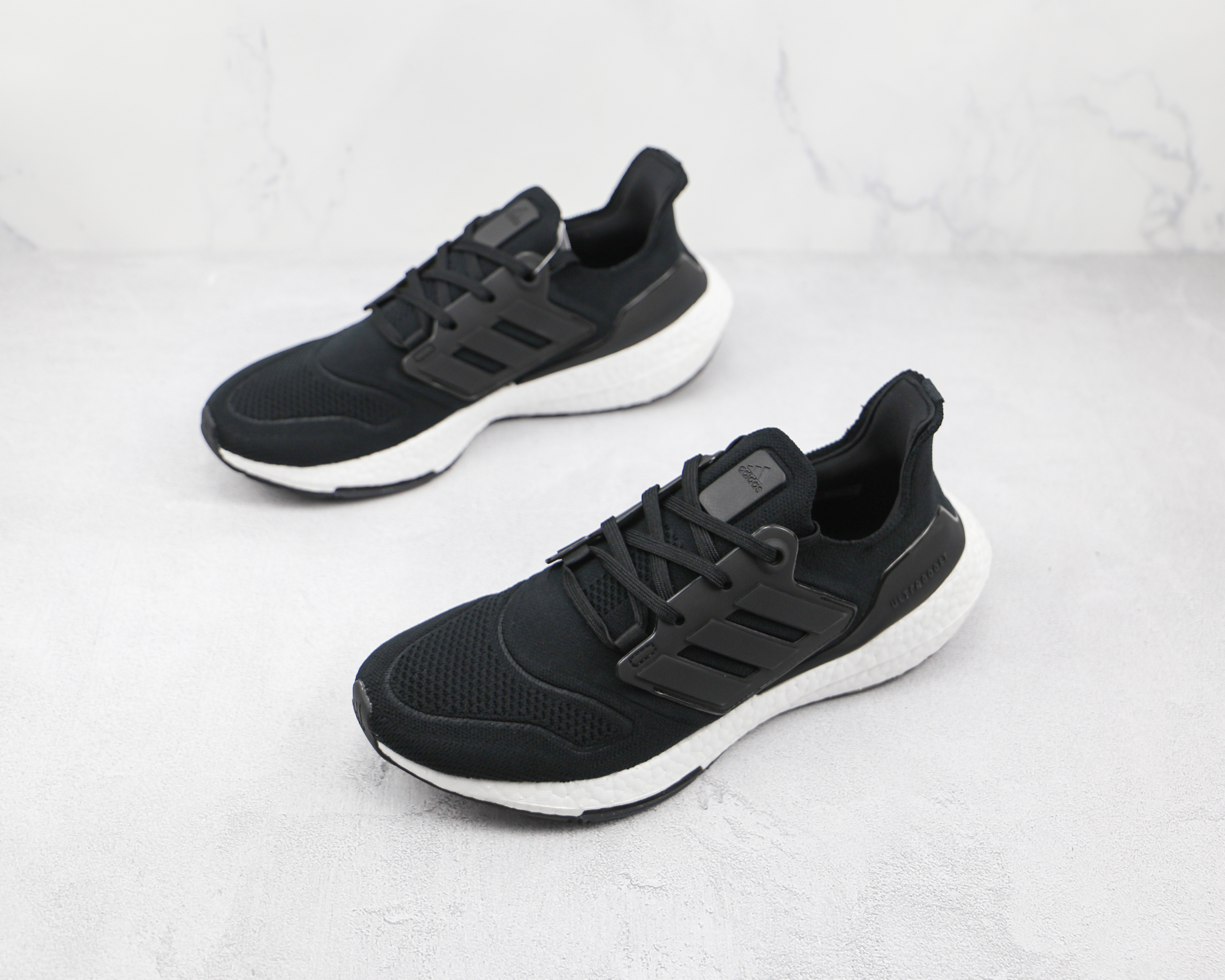 Adidas Ultra Boost 2022 Black White