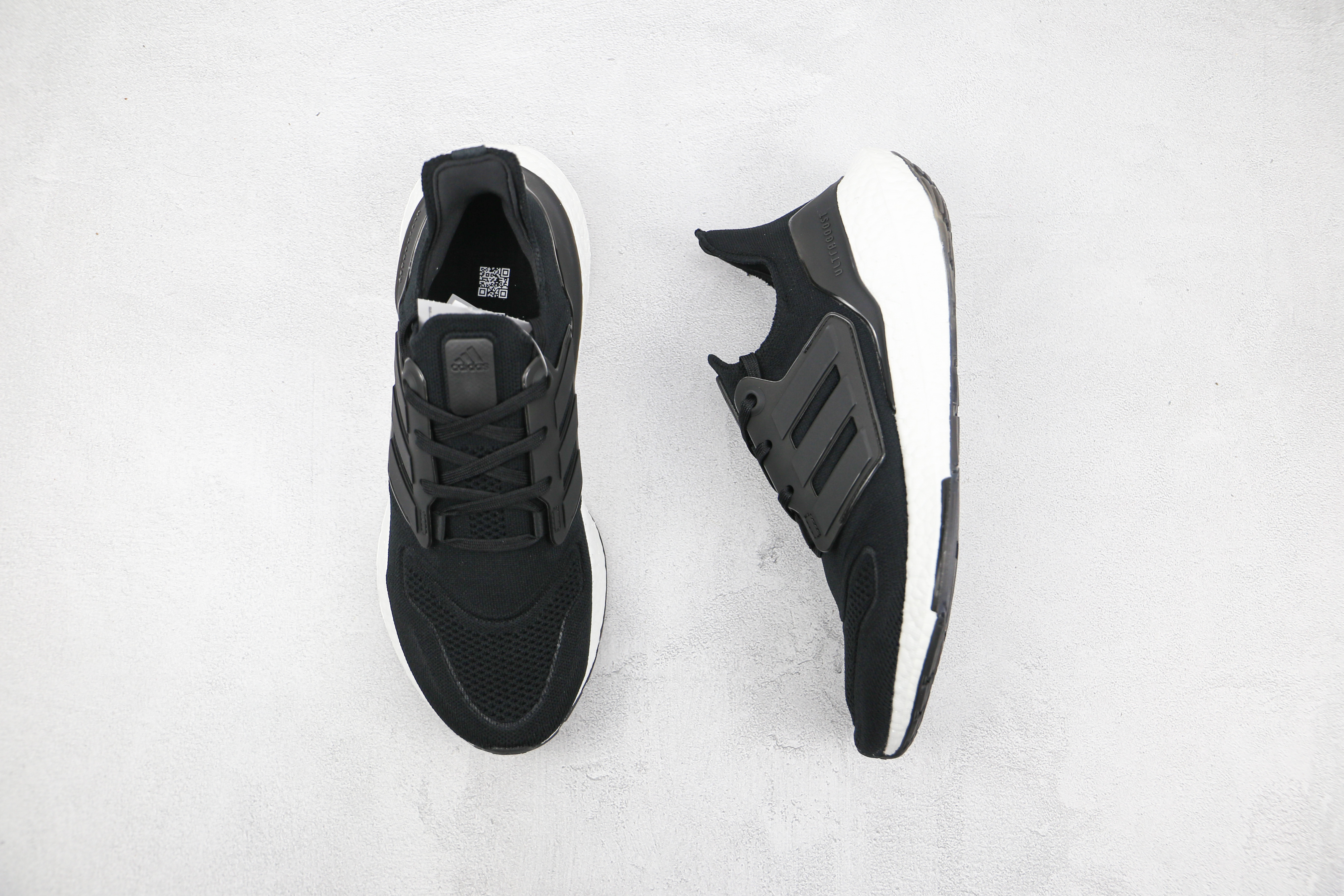 Adidas Ultra Boost 2022 Black White