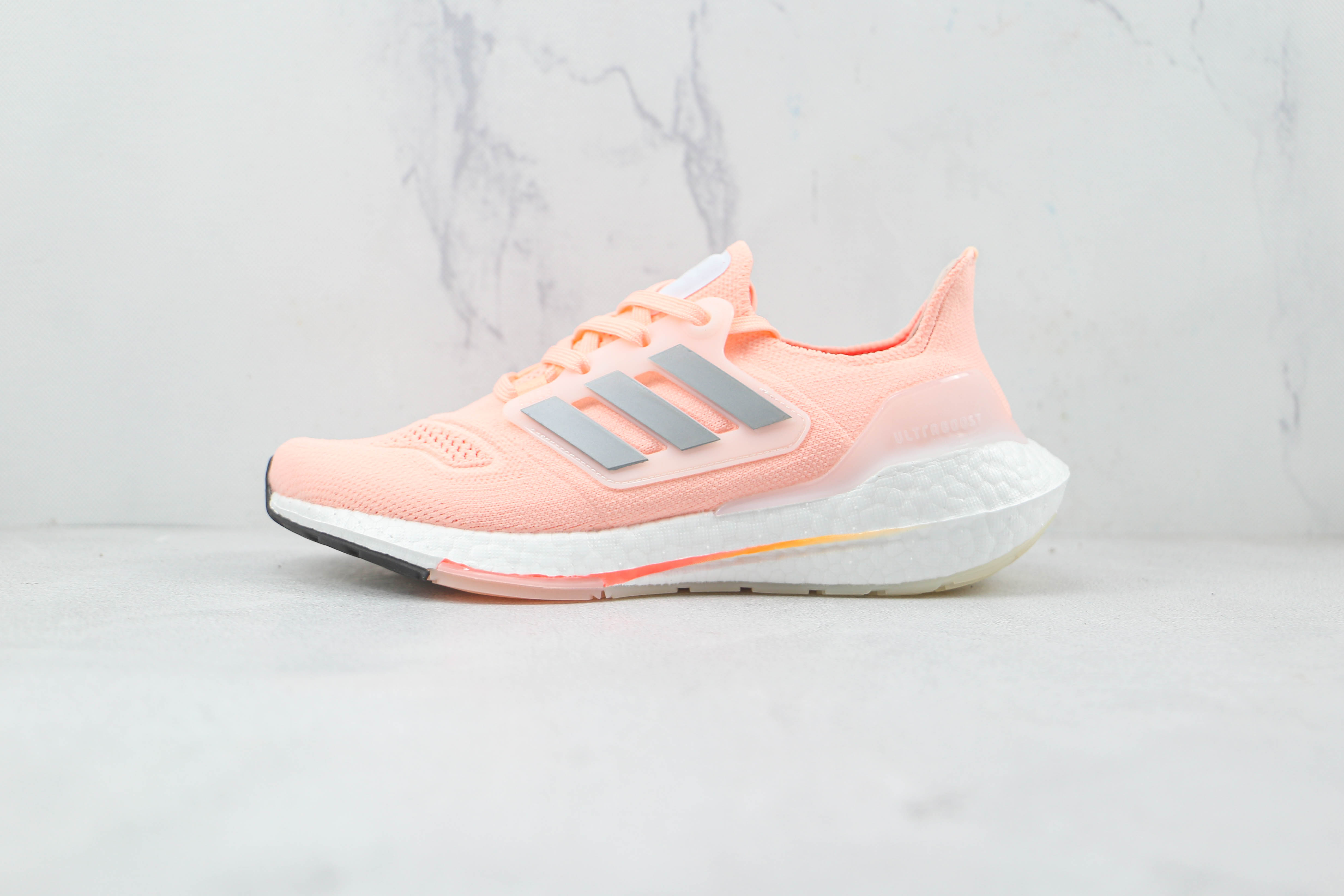 Adidas Ultra Boost 2022 Pink