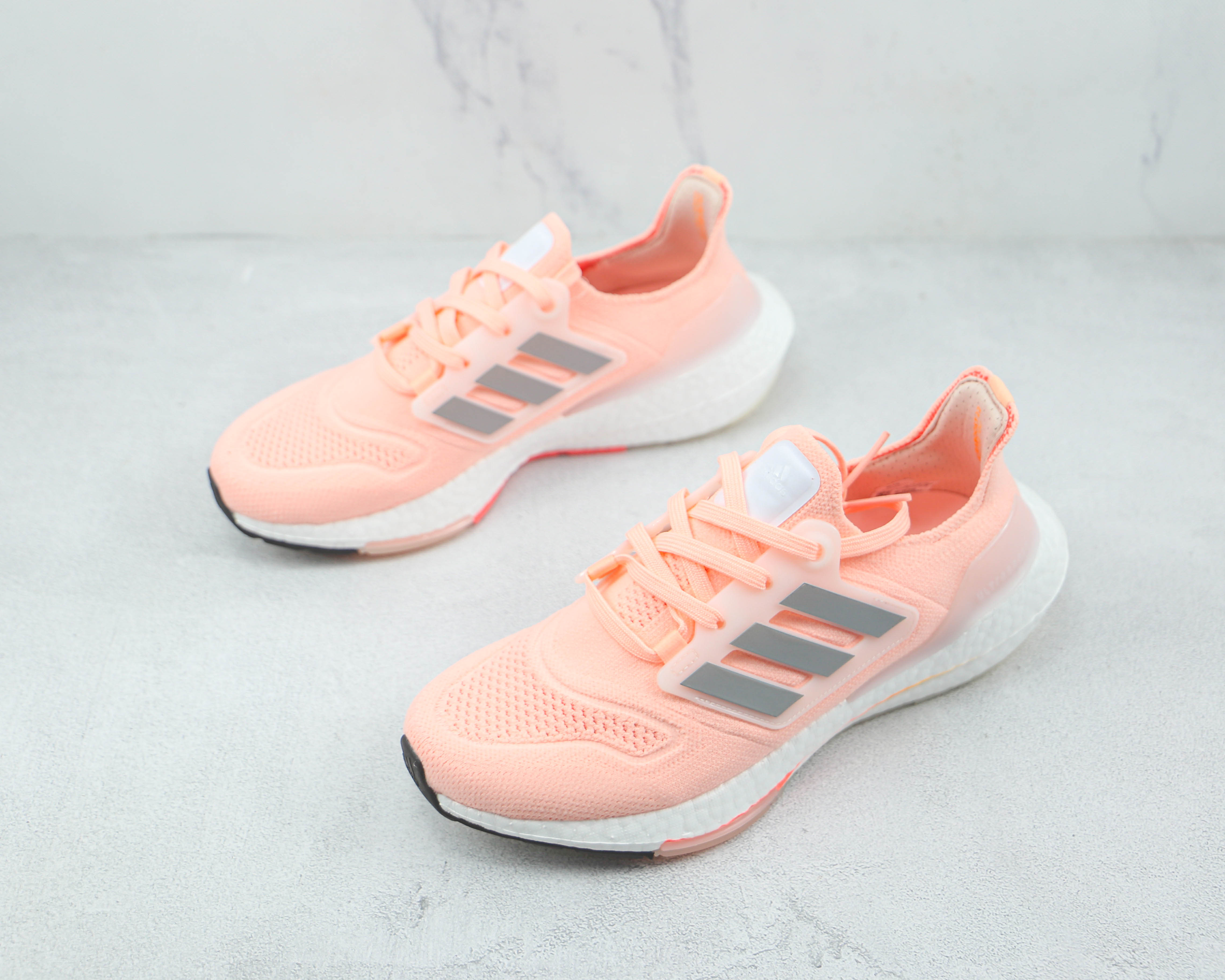 Adidas Ultra Boost 2022 Pink