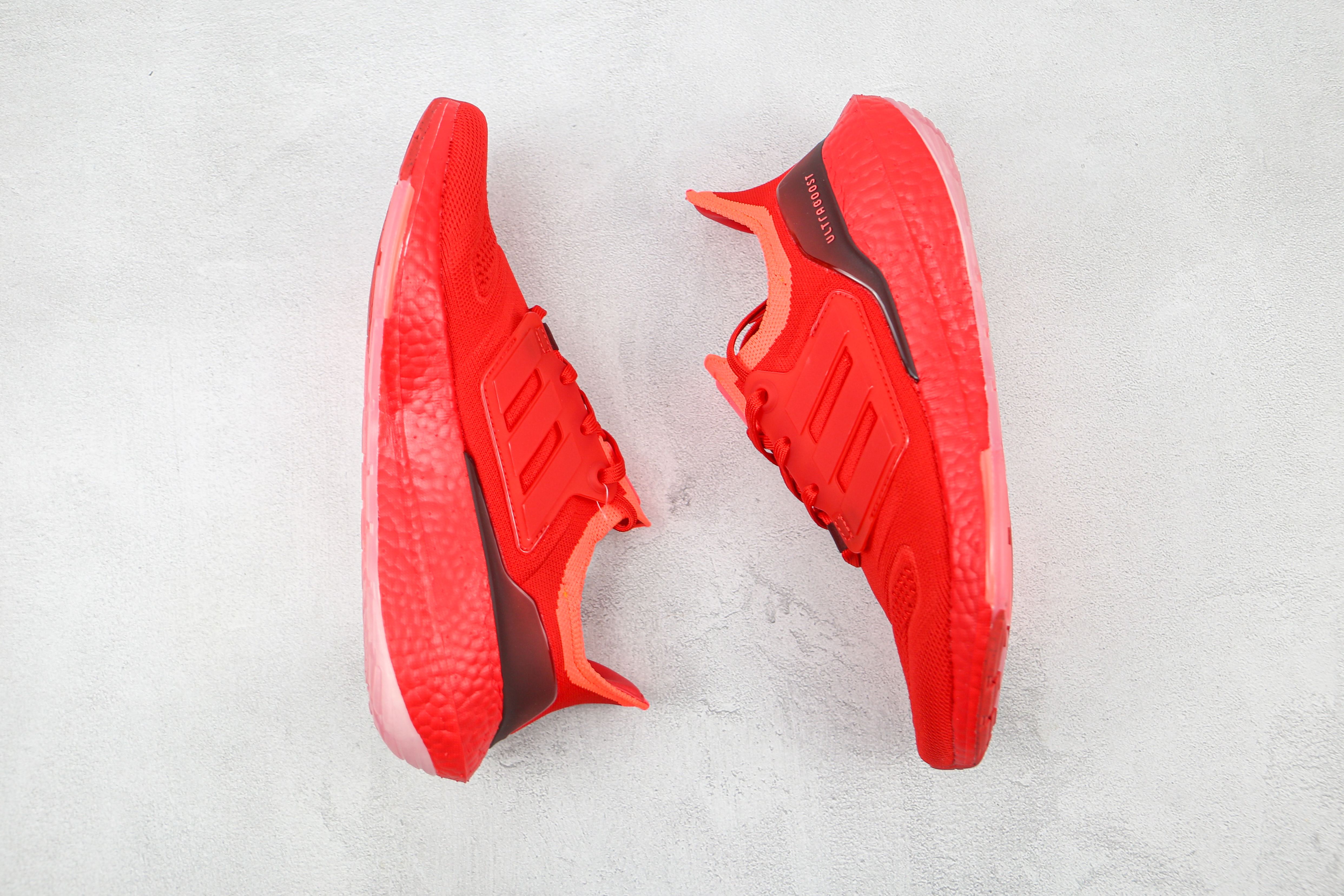 Adidas Ultra Boost 2022 Vivid Red