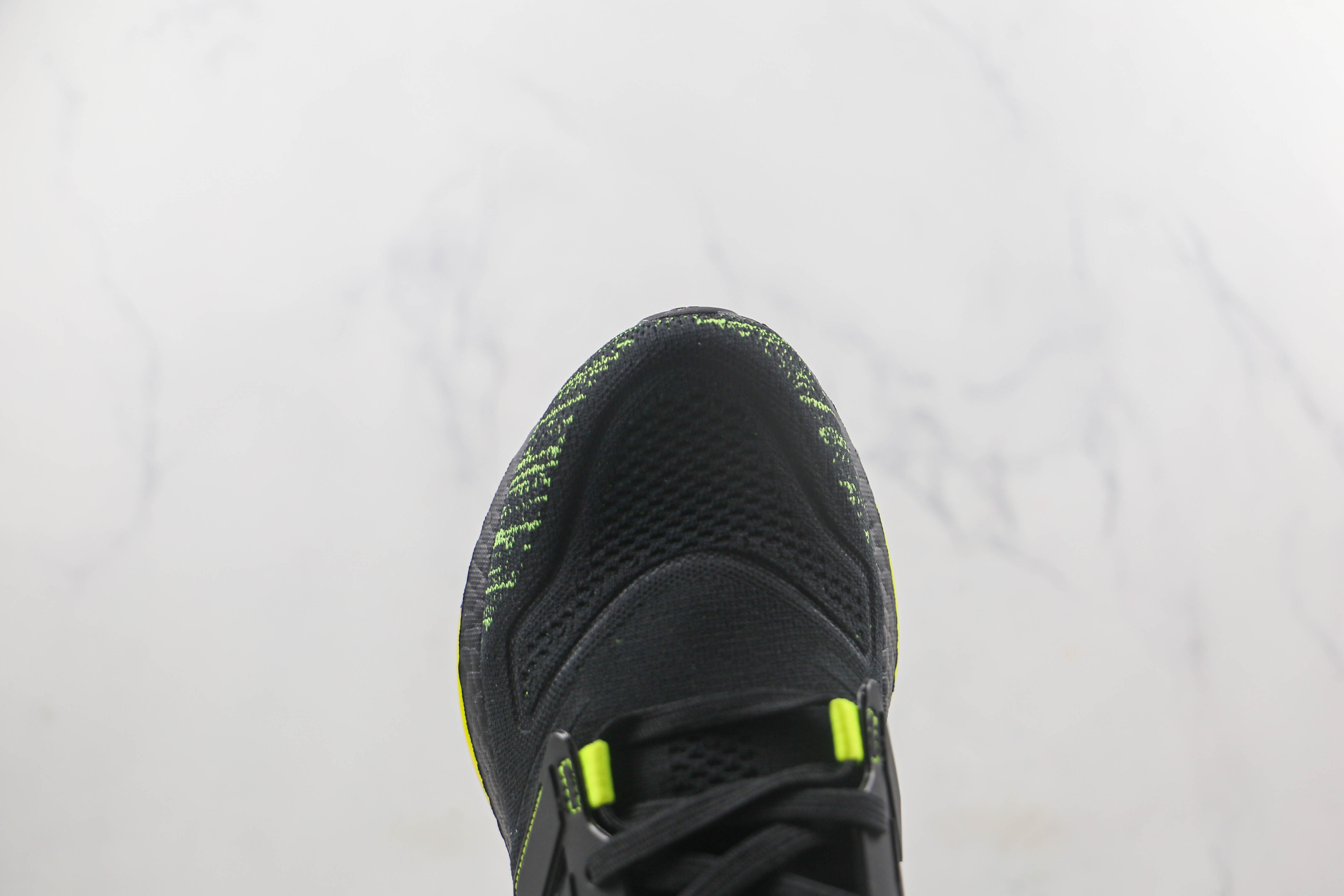 Adidas Ultra Boost 2022 Black Solar Yellow