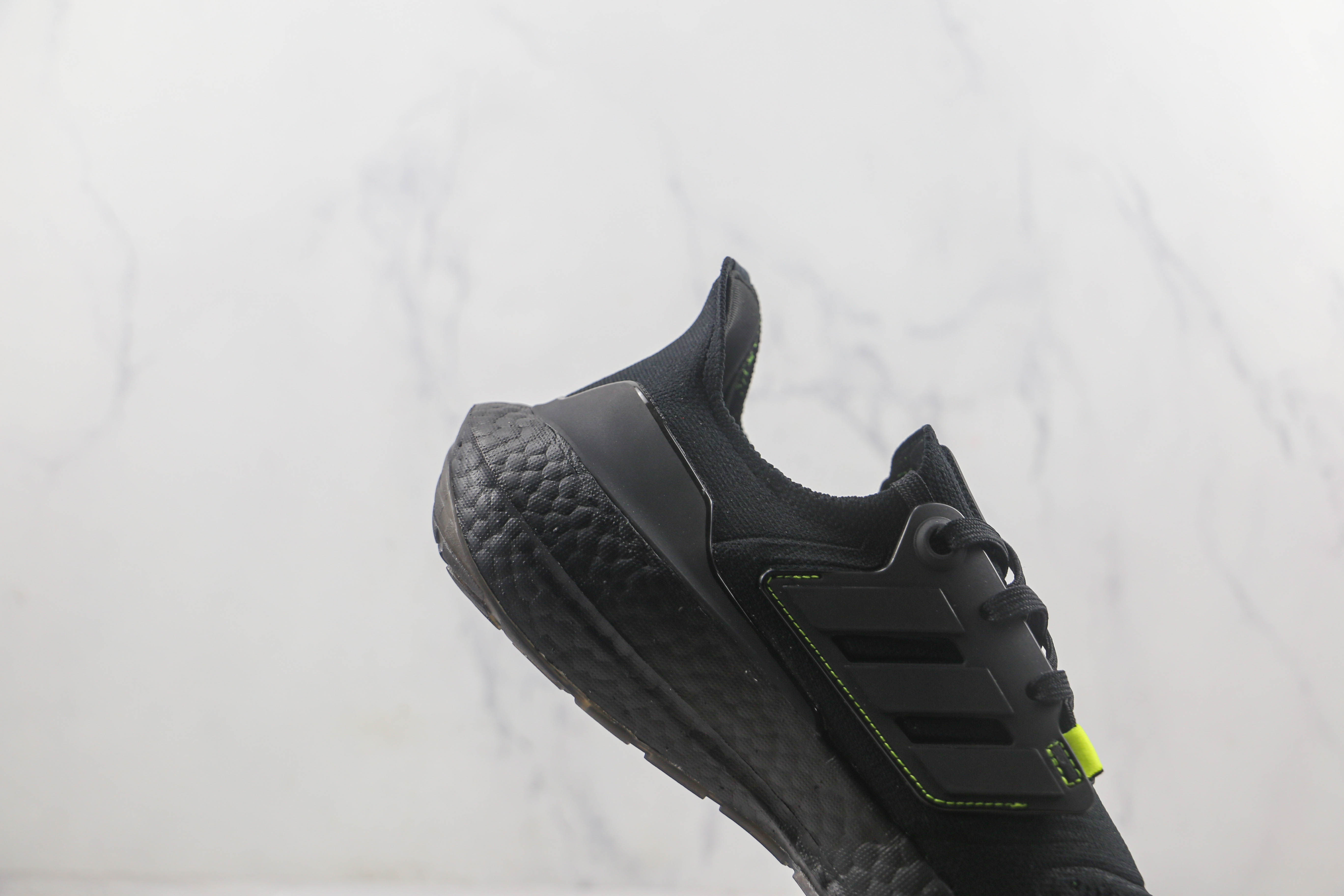 Adidas Ultra Boost 2022 Black Solar Yellow