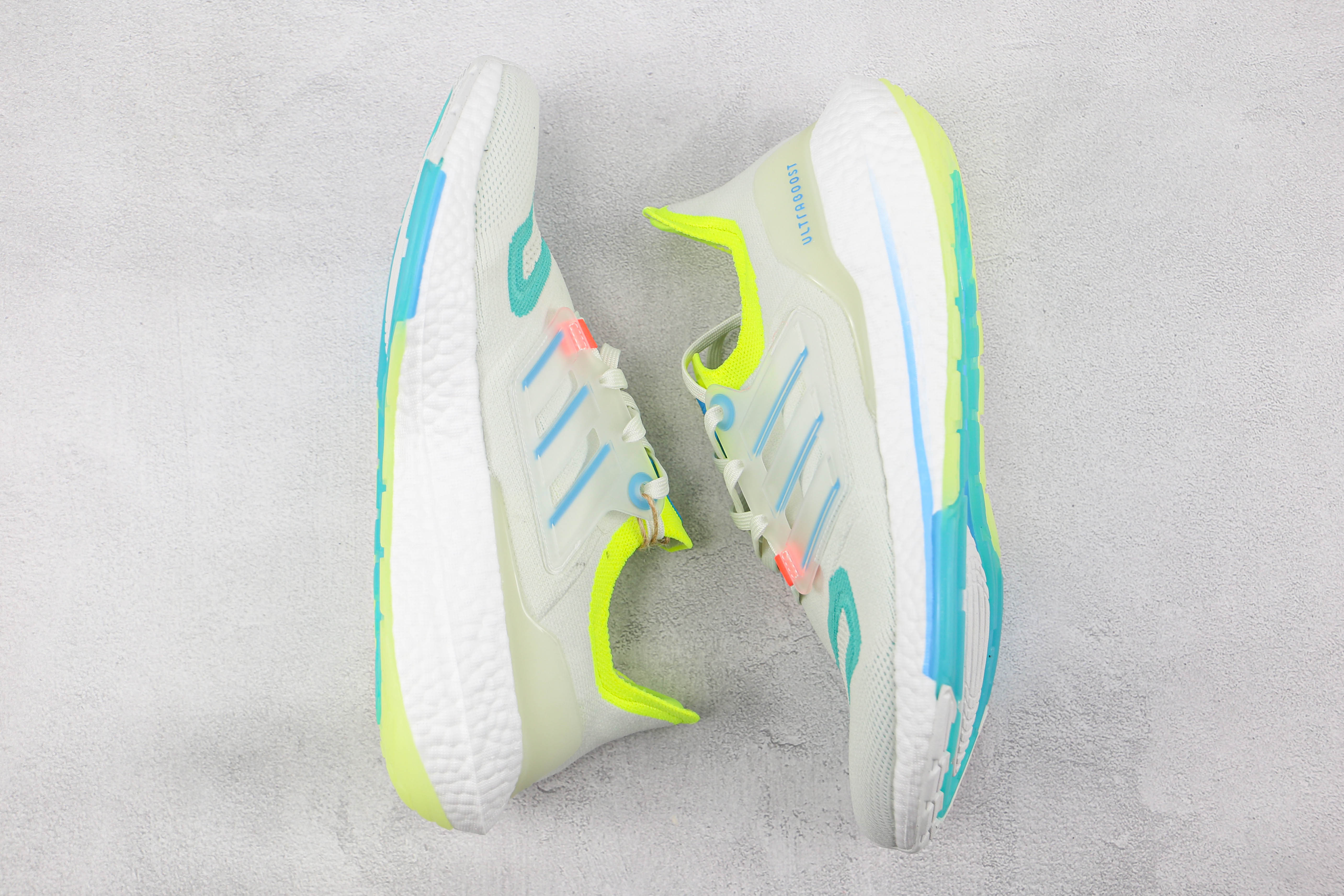Adidas Ultra Boost 2022 White Sky Rush Mint