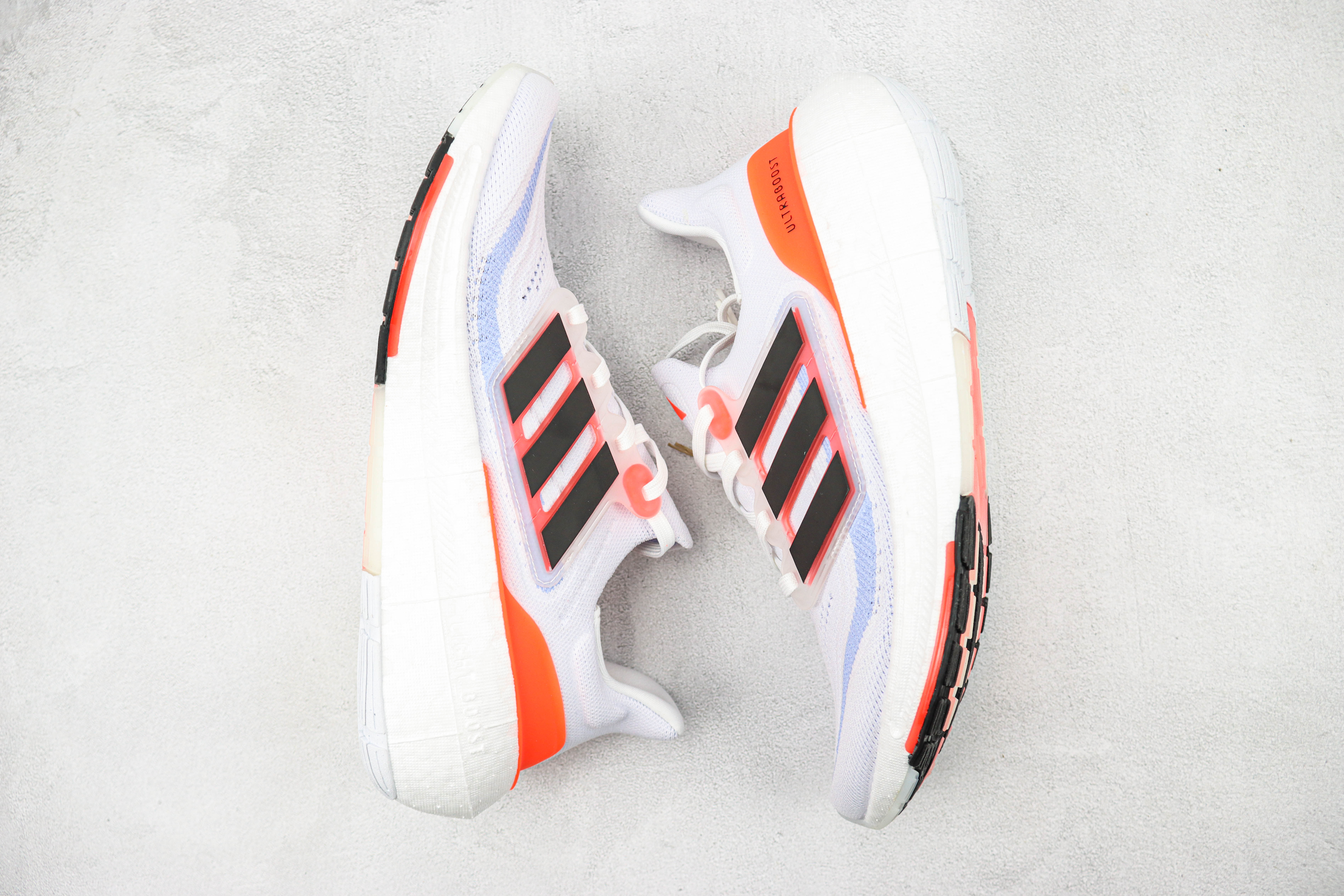 Adidas Ultra Boost 2023 LIGHT Black And White