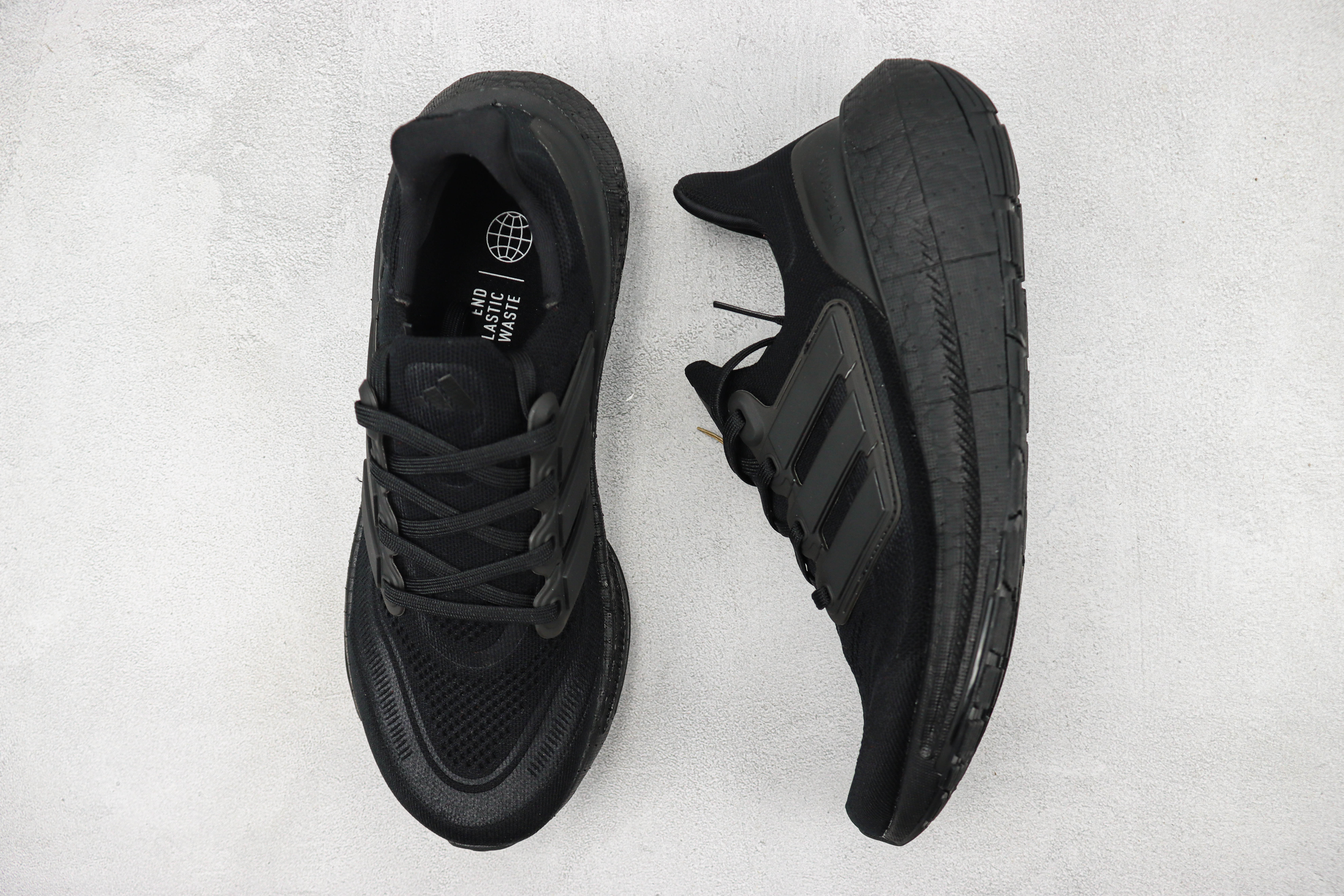 Adidas Ultra Boost 2023 LIGHT Black And White 