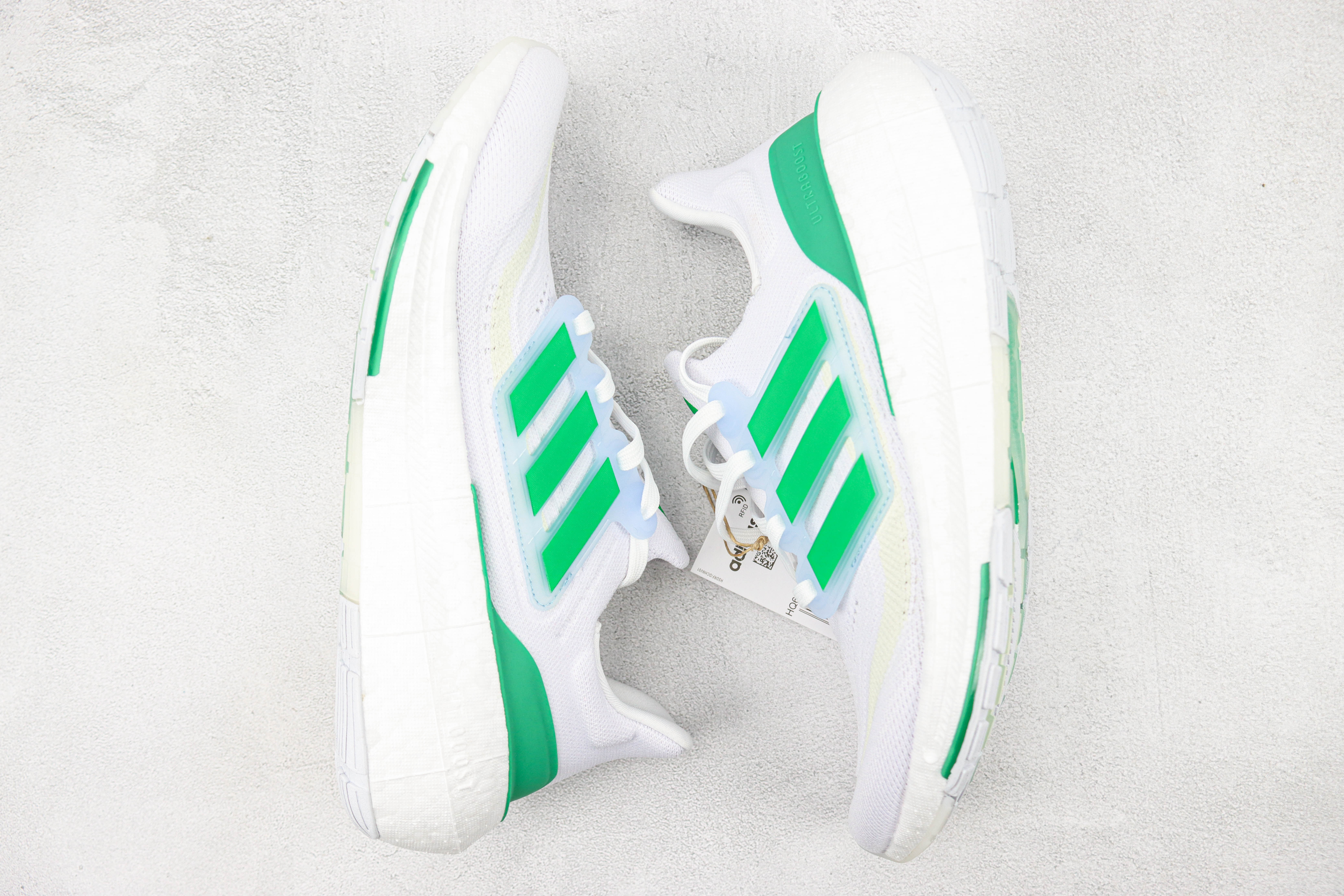 Adidas Ultra Boost 2023 LIGHT Black And White