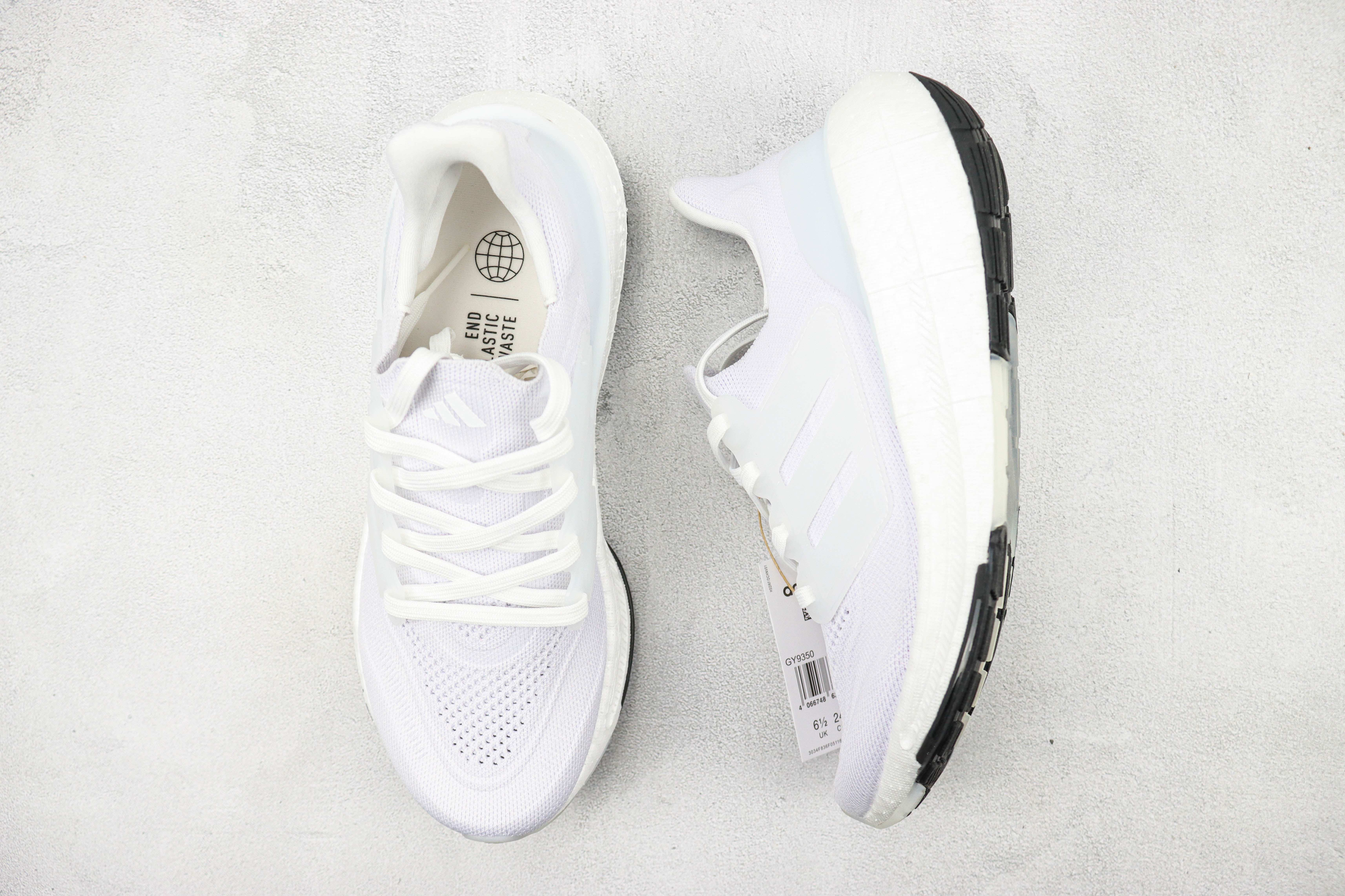 Adidas Ultra Boost 2023 LIGHT Black And White