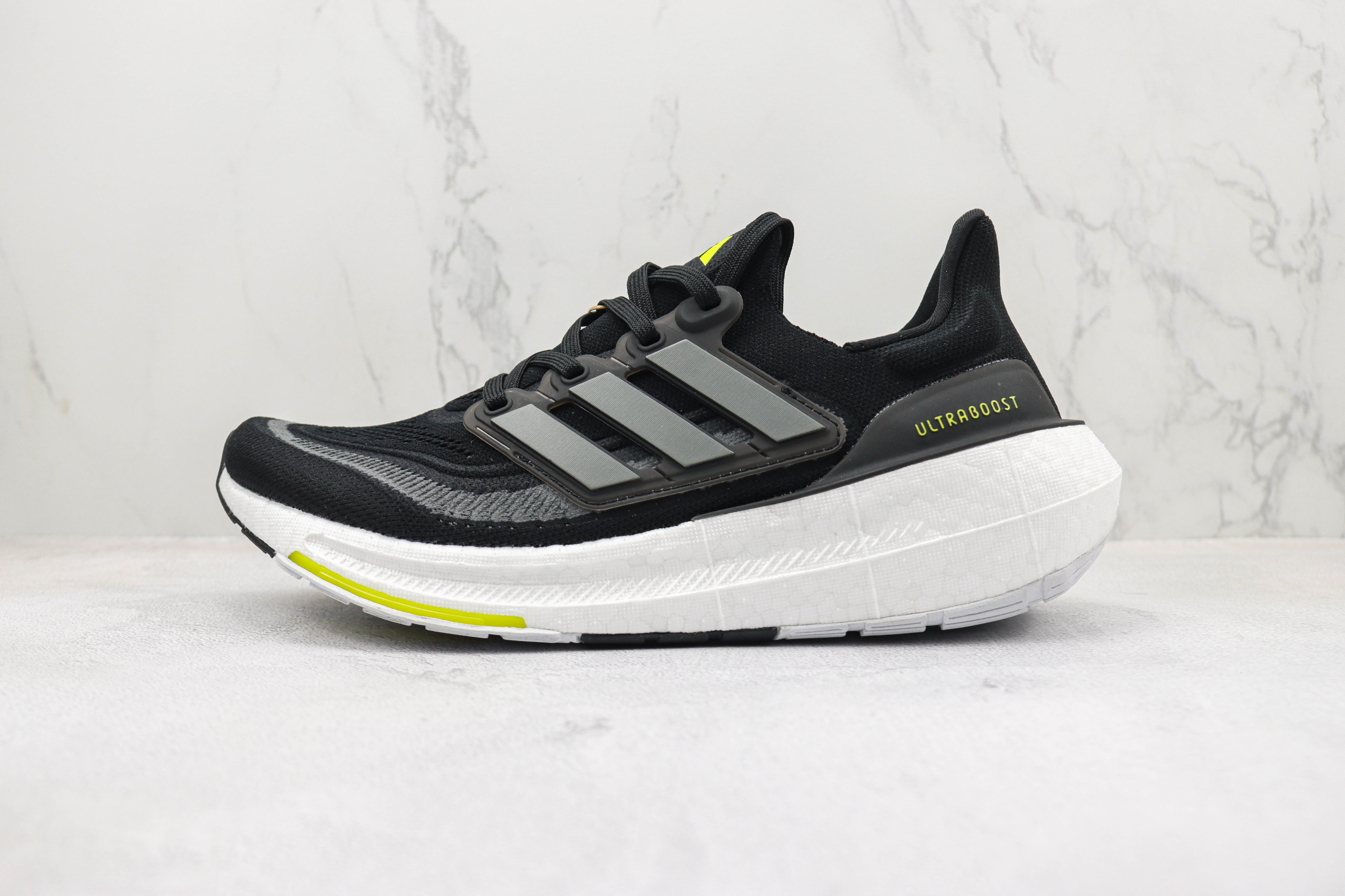 Adidas Ultra Boost 2023 LIGHT Black And White