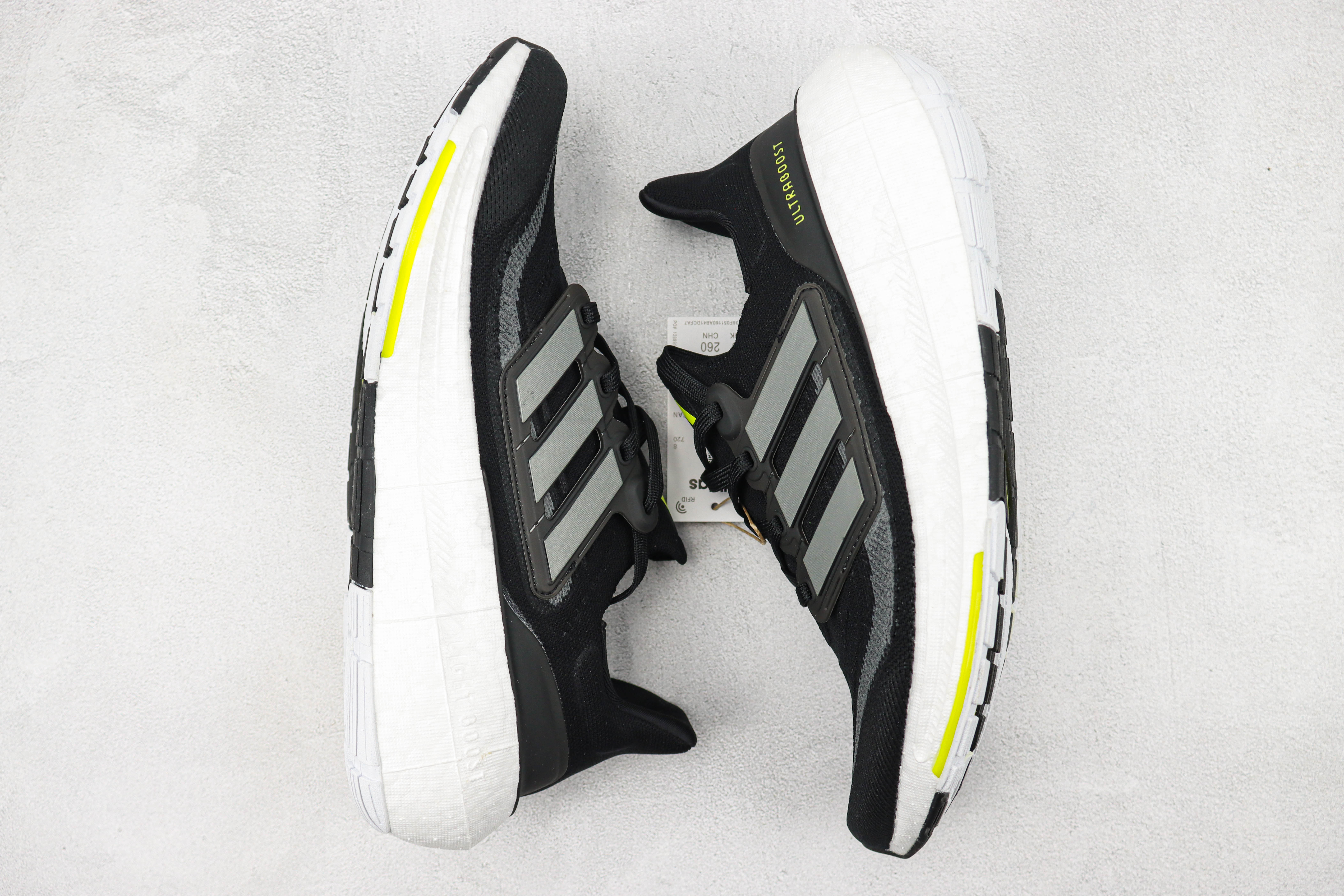 Adidas Ultra Boost 2023 LIGHT Black And White