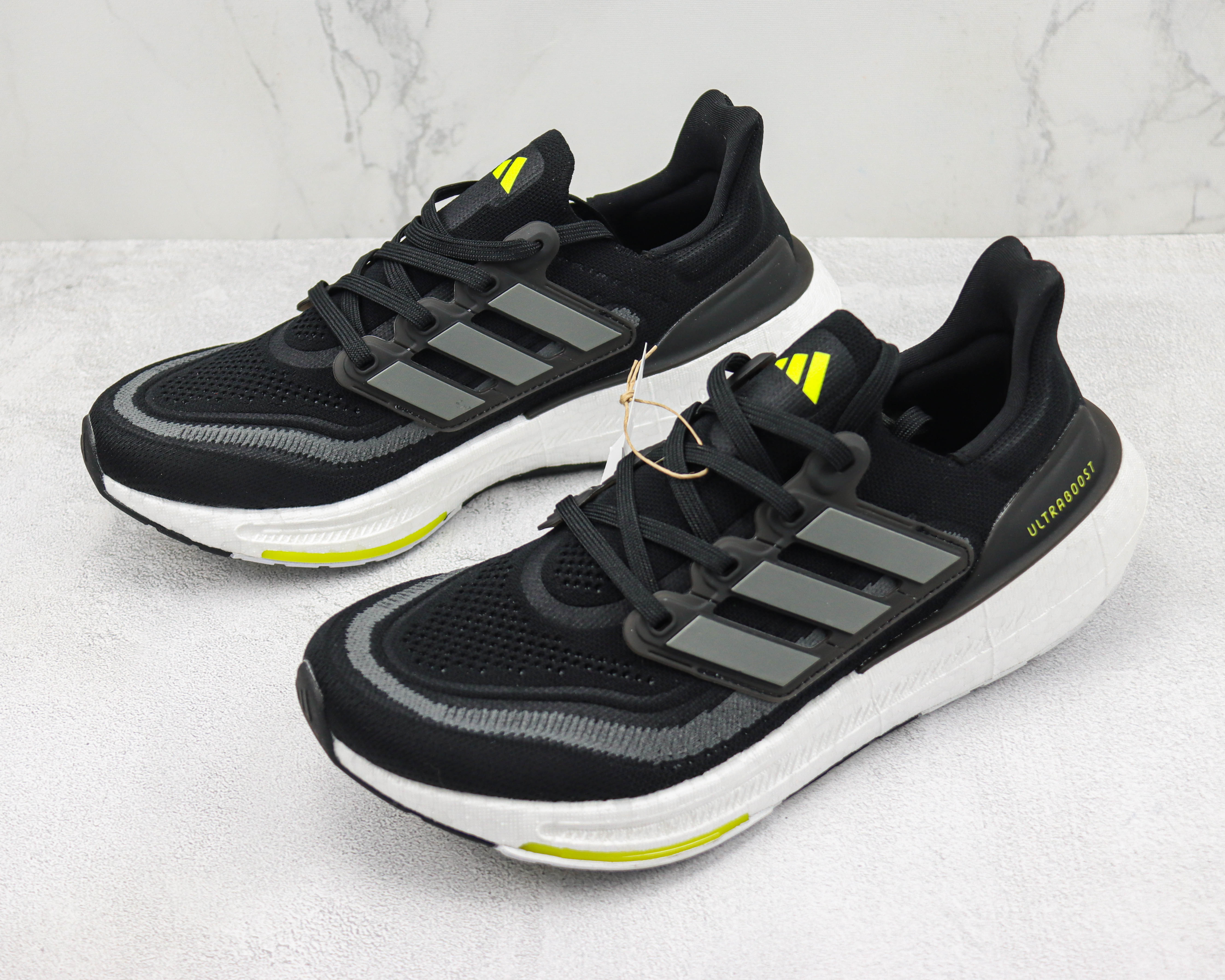 Adidas Ultra Boost 2023 LIGHT Black And White