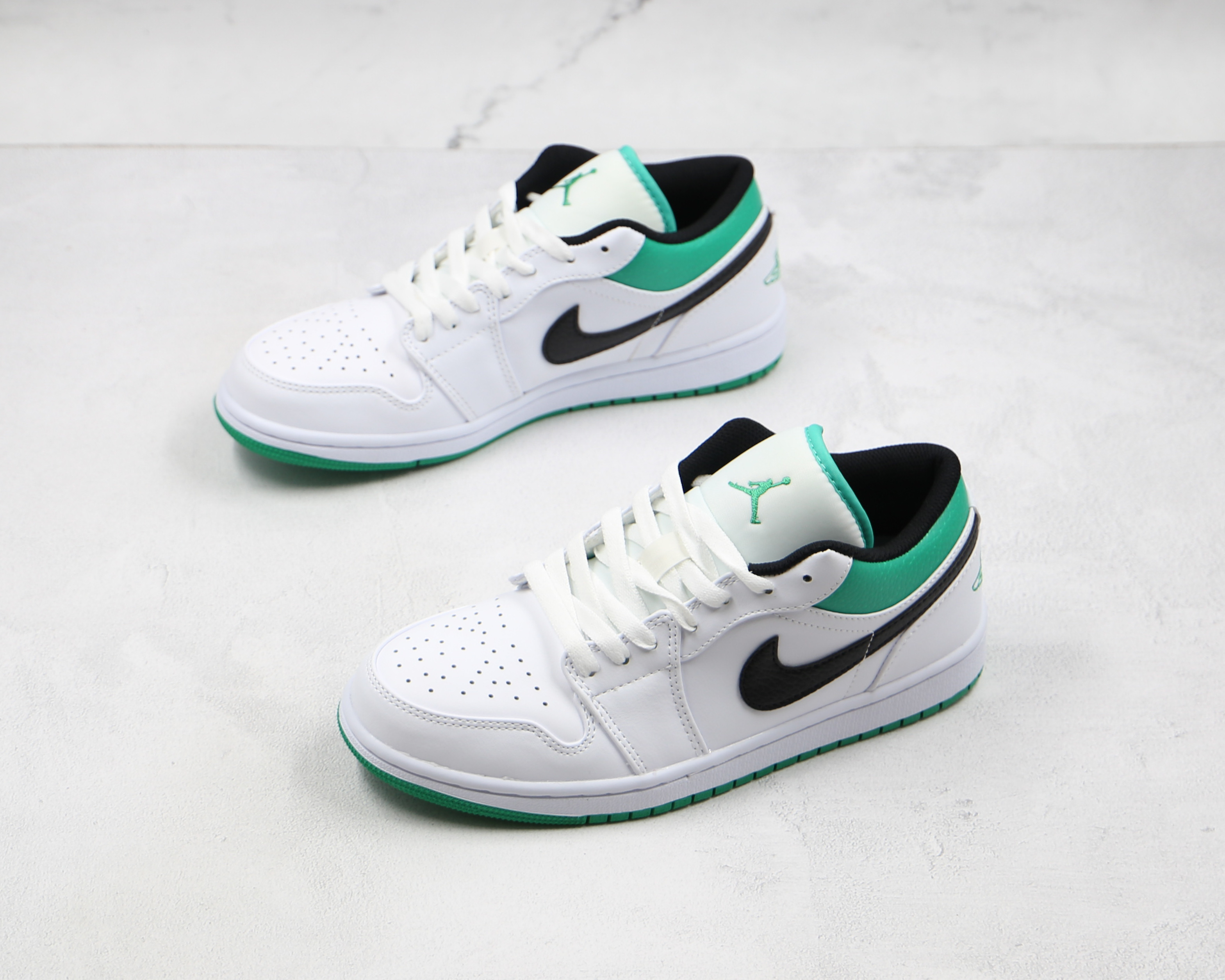 Travis Scott x Air Jordan 1 Low White Green
