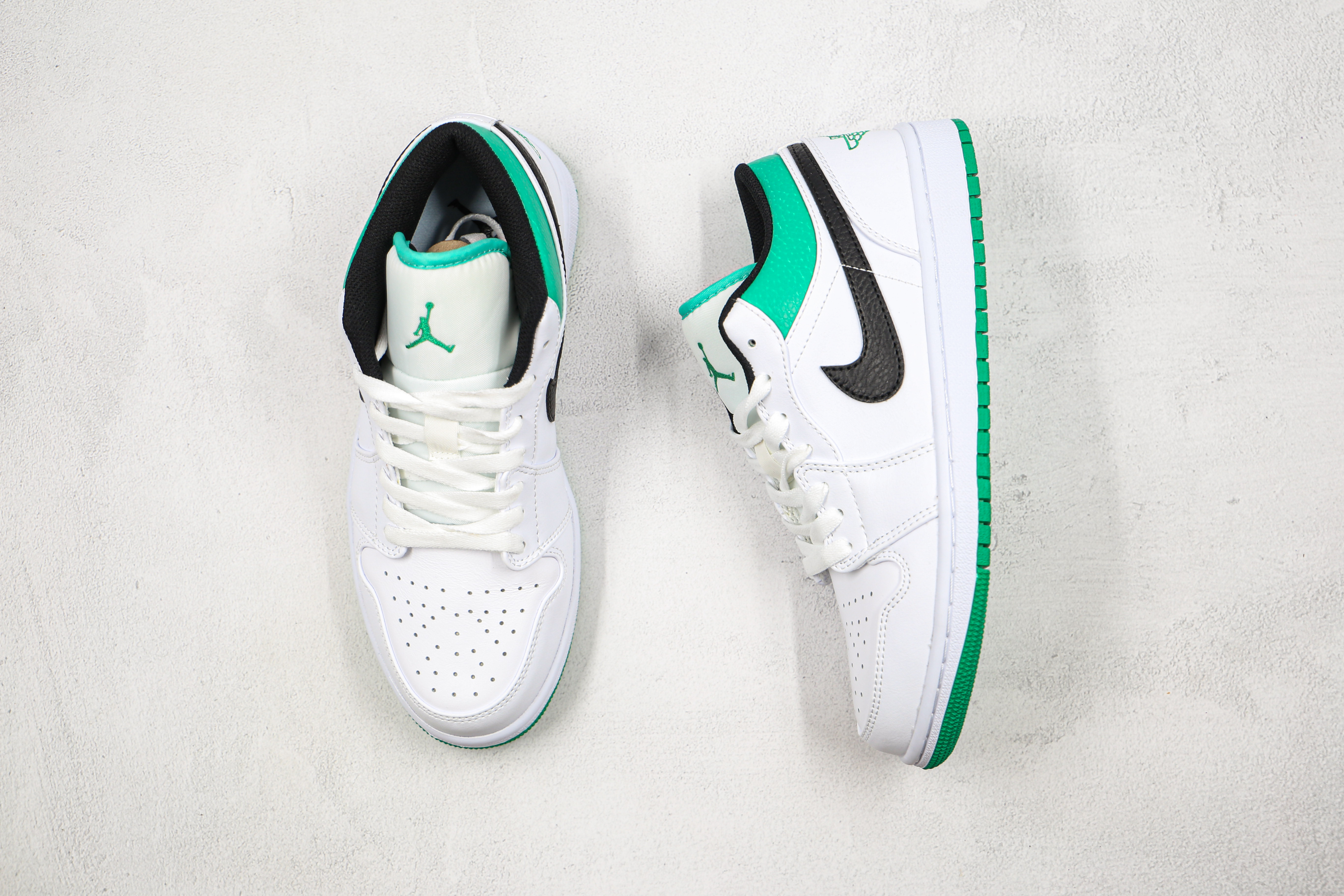 Travis Scott x Air Jordan 1 Low White Green