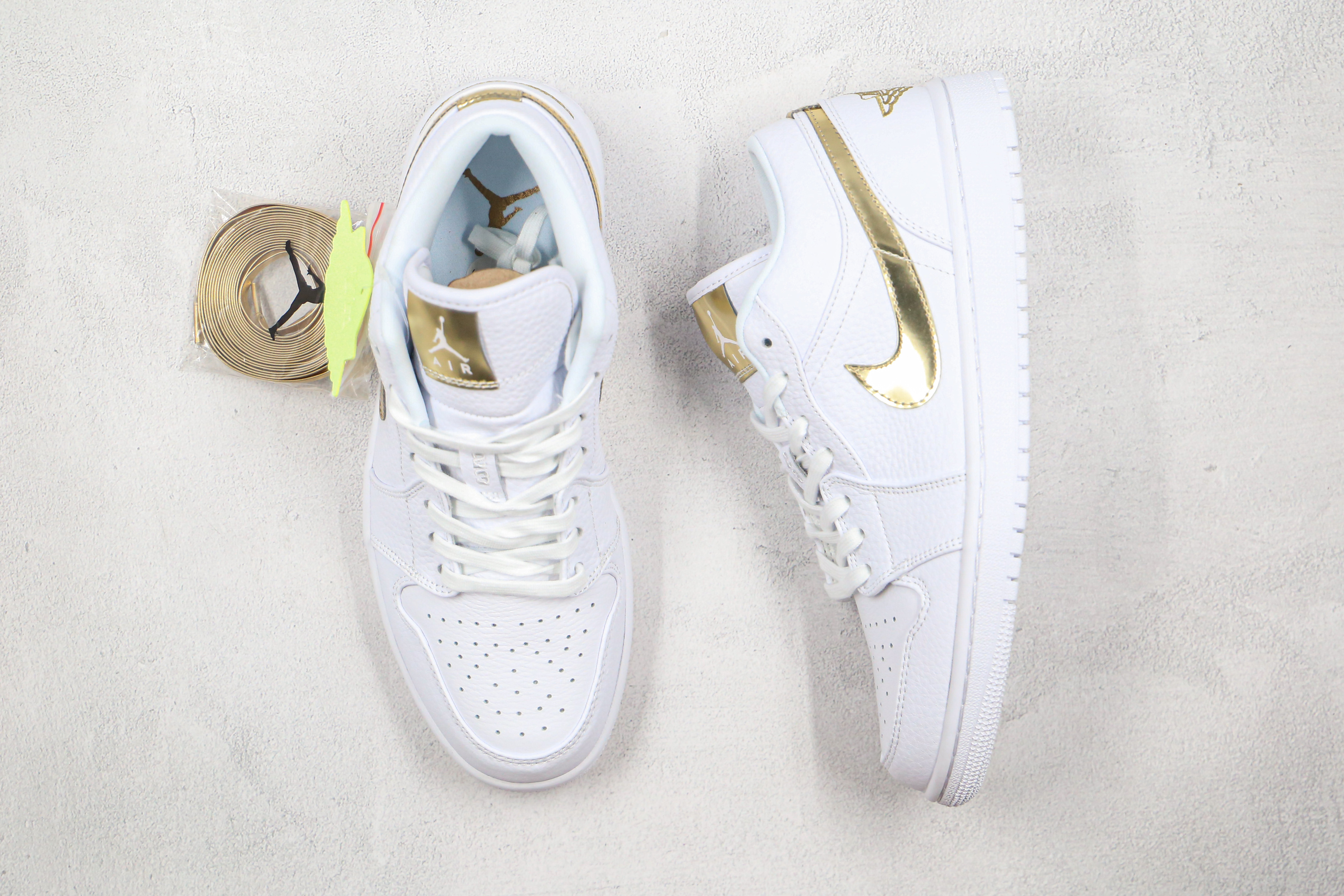 Air Jordan 1 Low White Metallic Gold