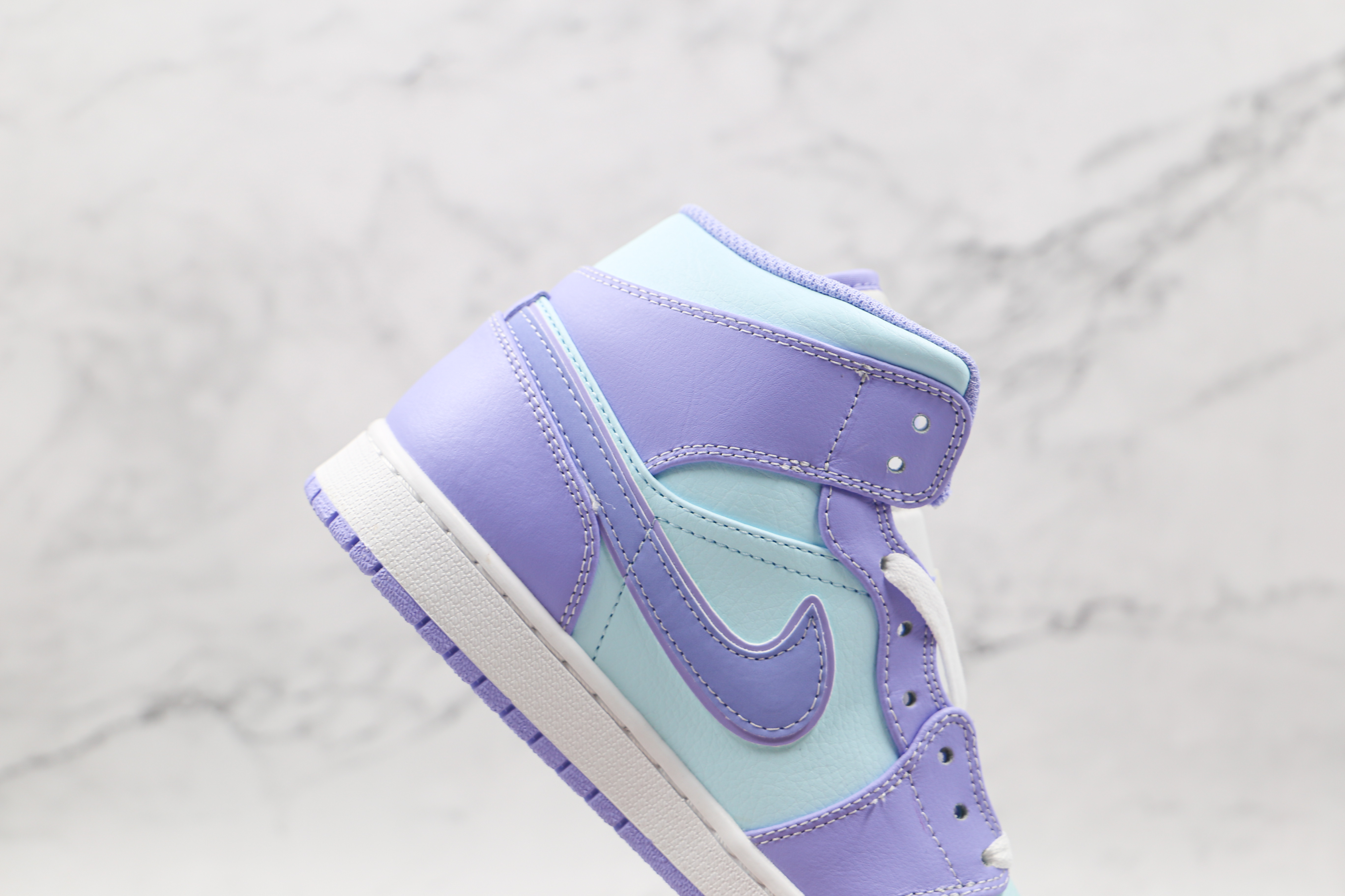 Air Jordan 1 Mid Purple Pulse
