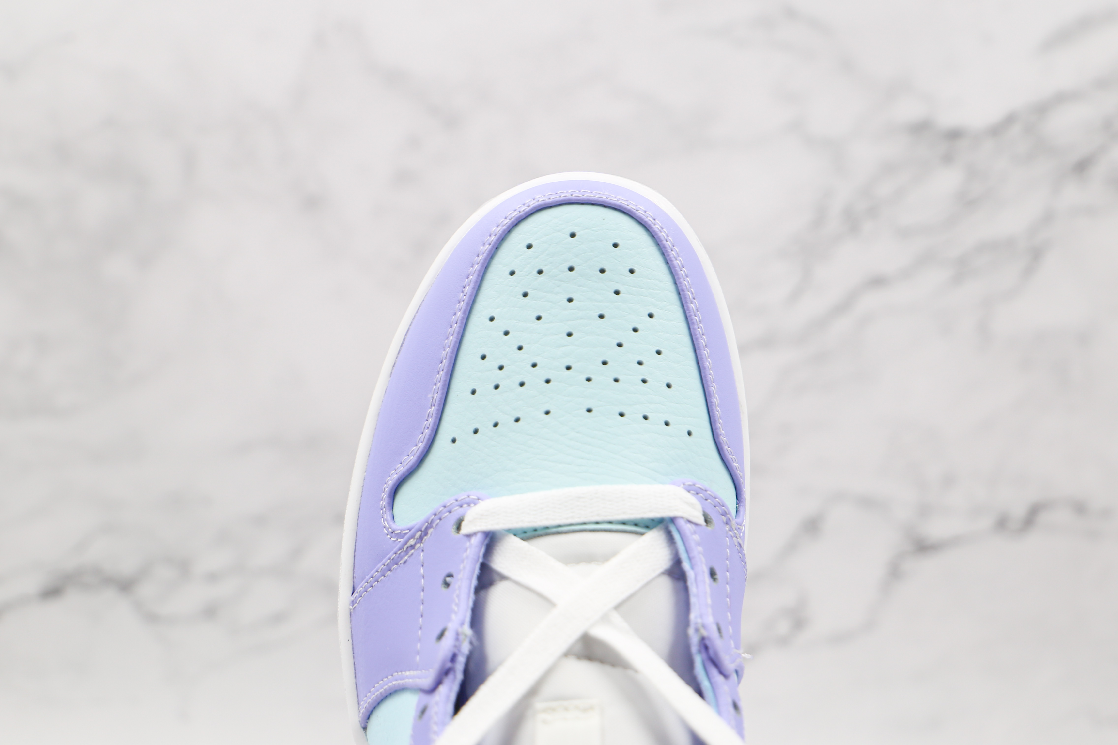 Air Jordan 1 Mid Purple Pulse