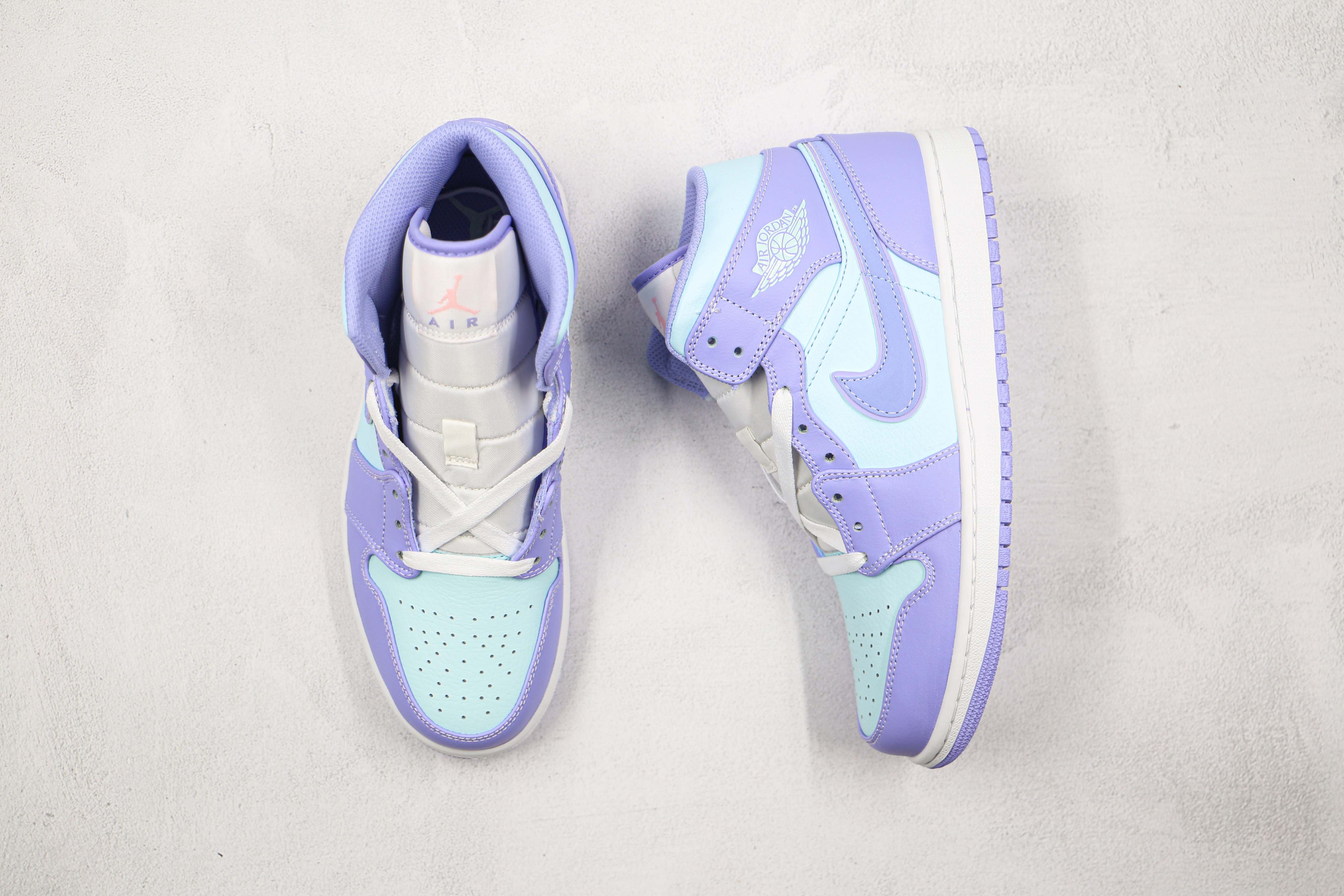 Air Jordan 1 Mid Purple Pulse