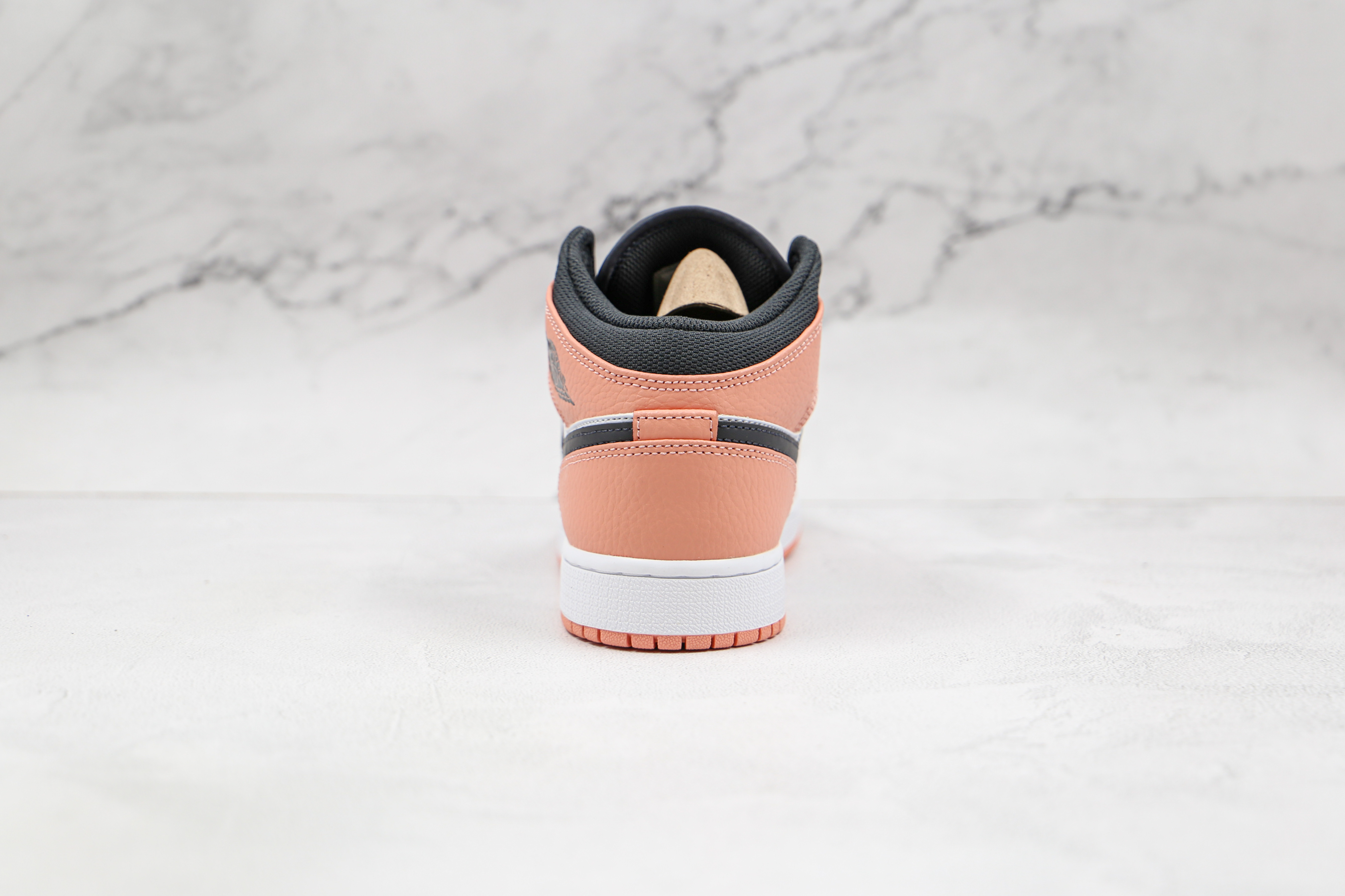 Air Jordan 1 Mid Pink Quartz