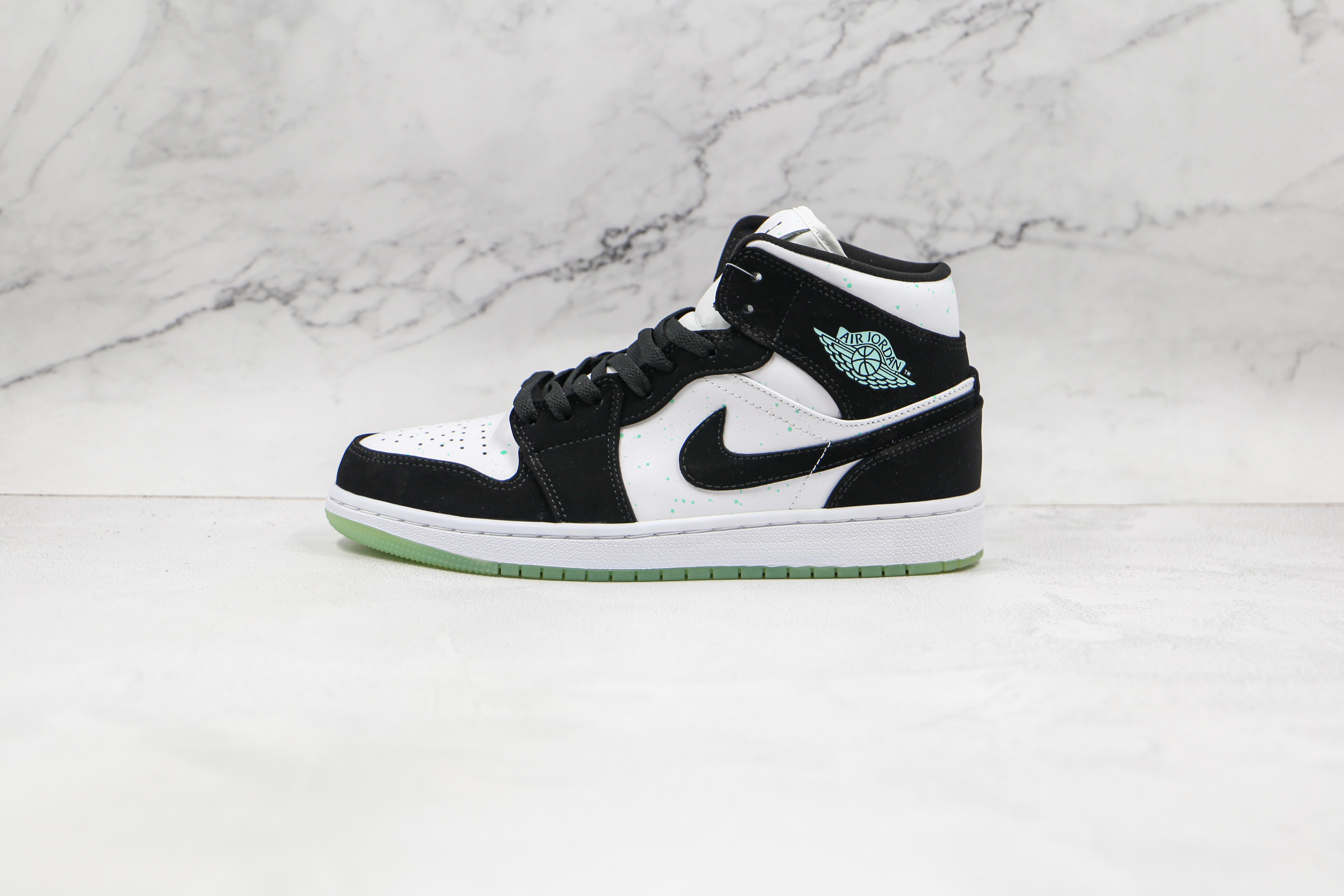 Air Jordan 1 Mid GS White Black Teal Tint
