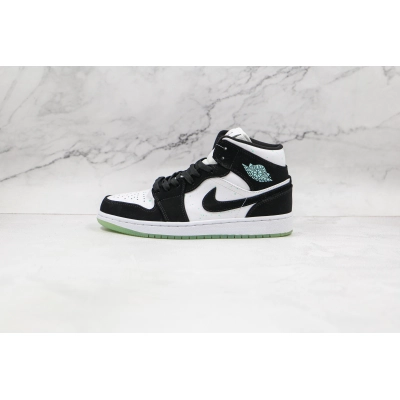 Air Jordan 1 Mid GS White Black Teal Tint 01
