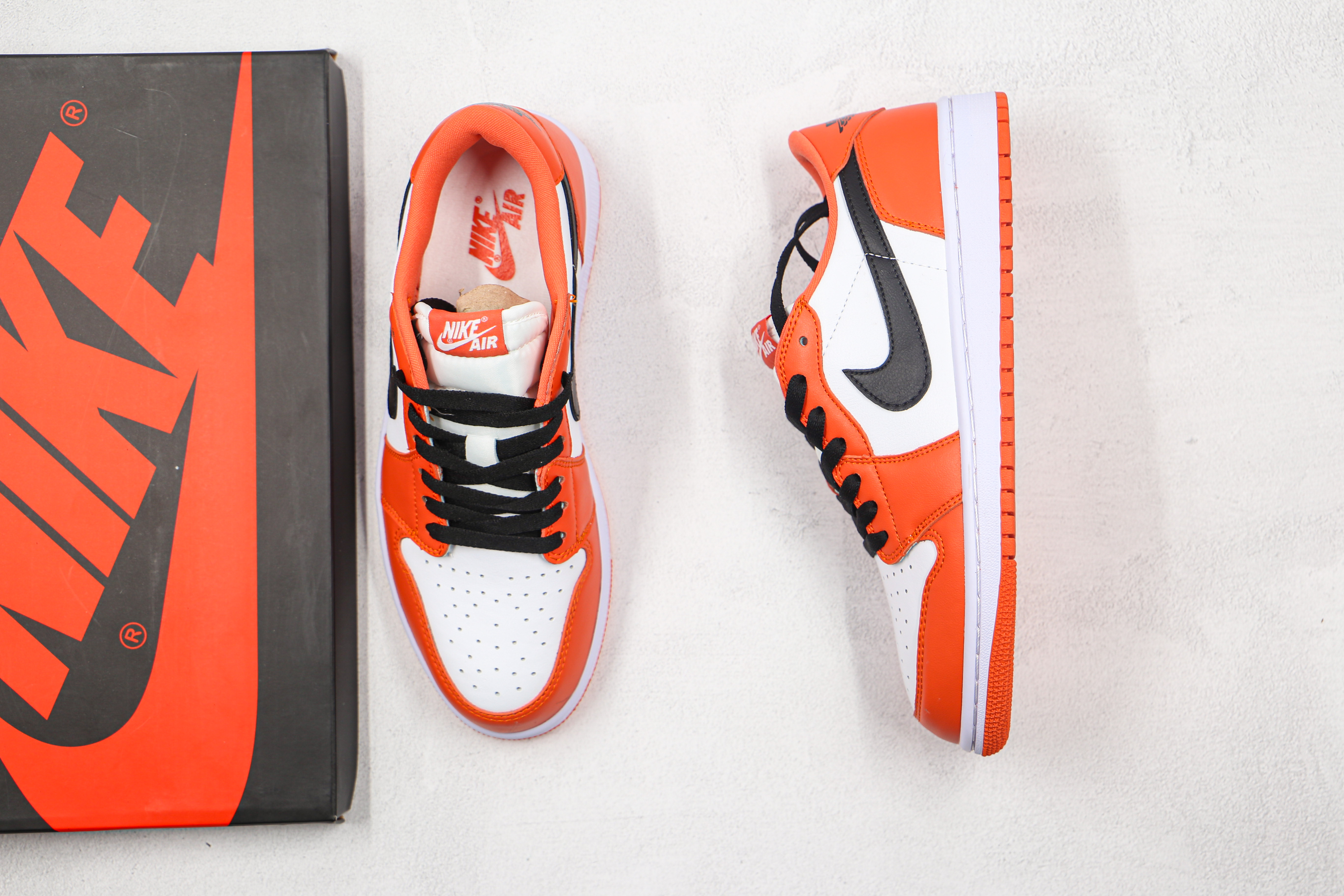 Travis Scott x Air Jordan 1 Low To Make a Waste of Money