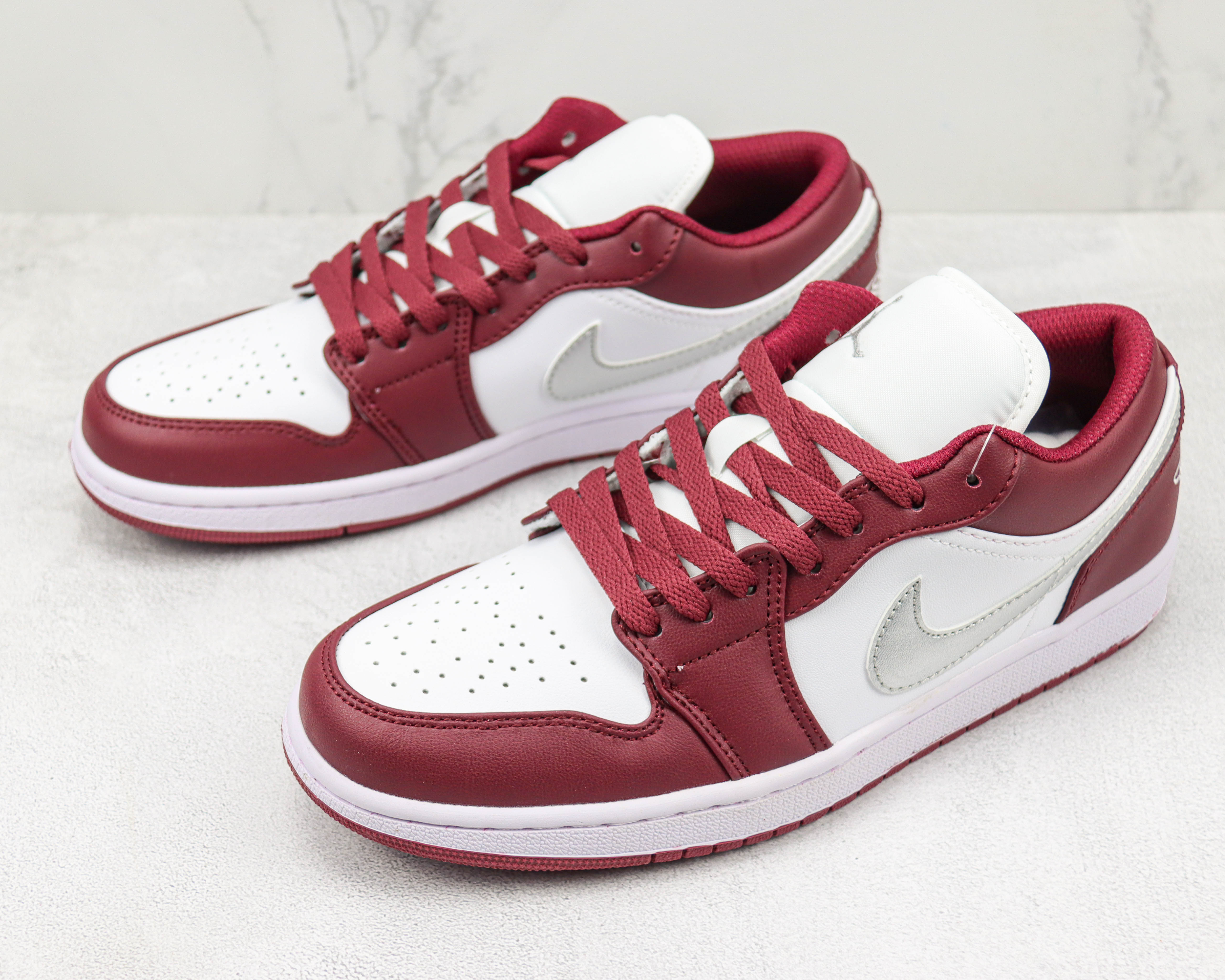 Air Jordan 1 Low “Bordeaux”