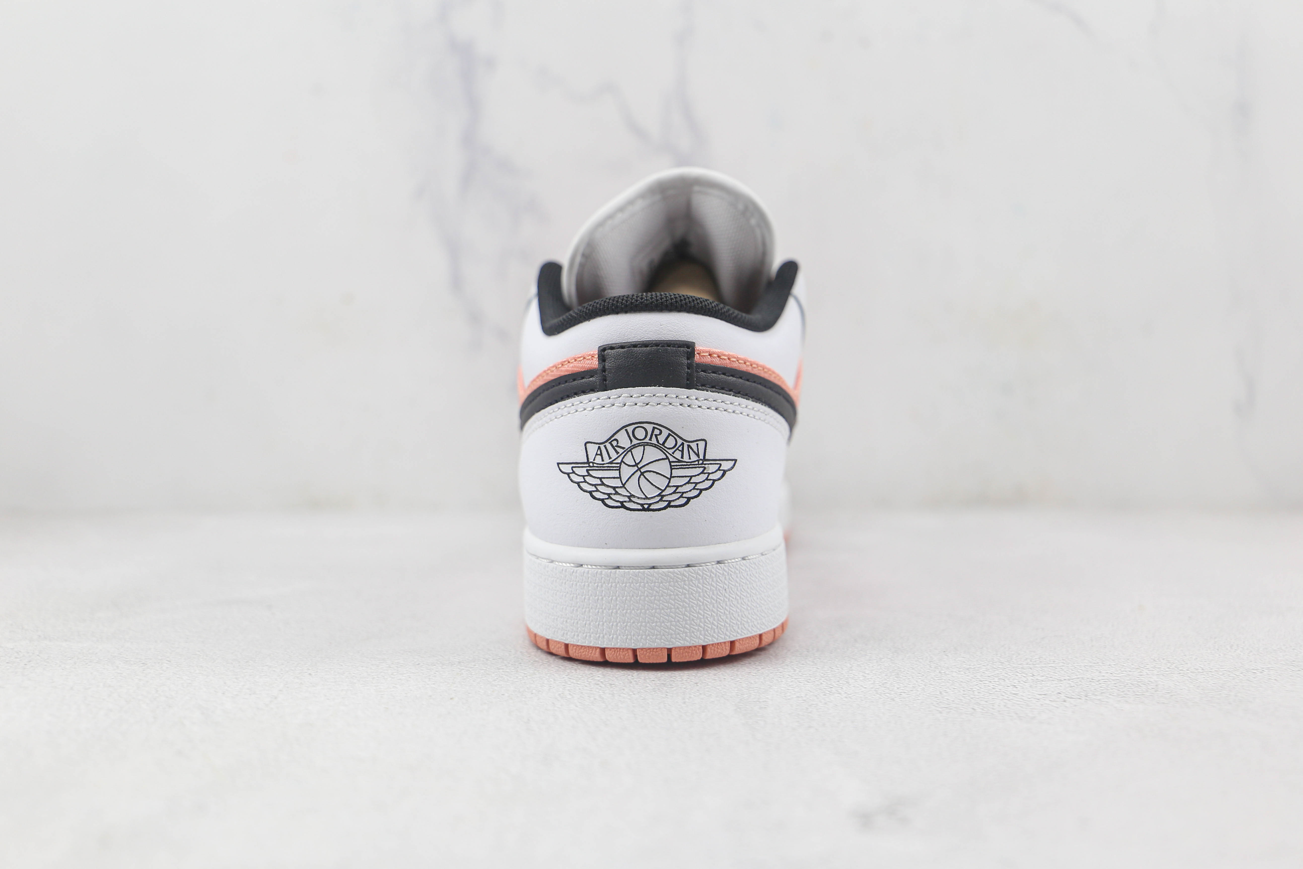 Air Jordan 1 Low Light Madder Root