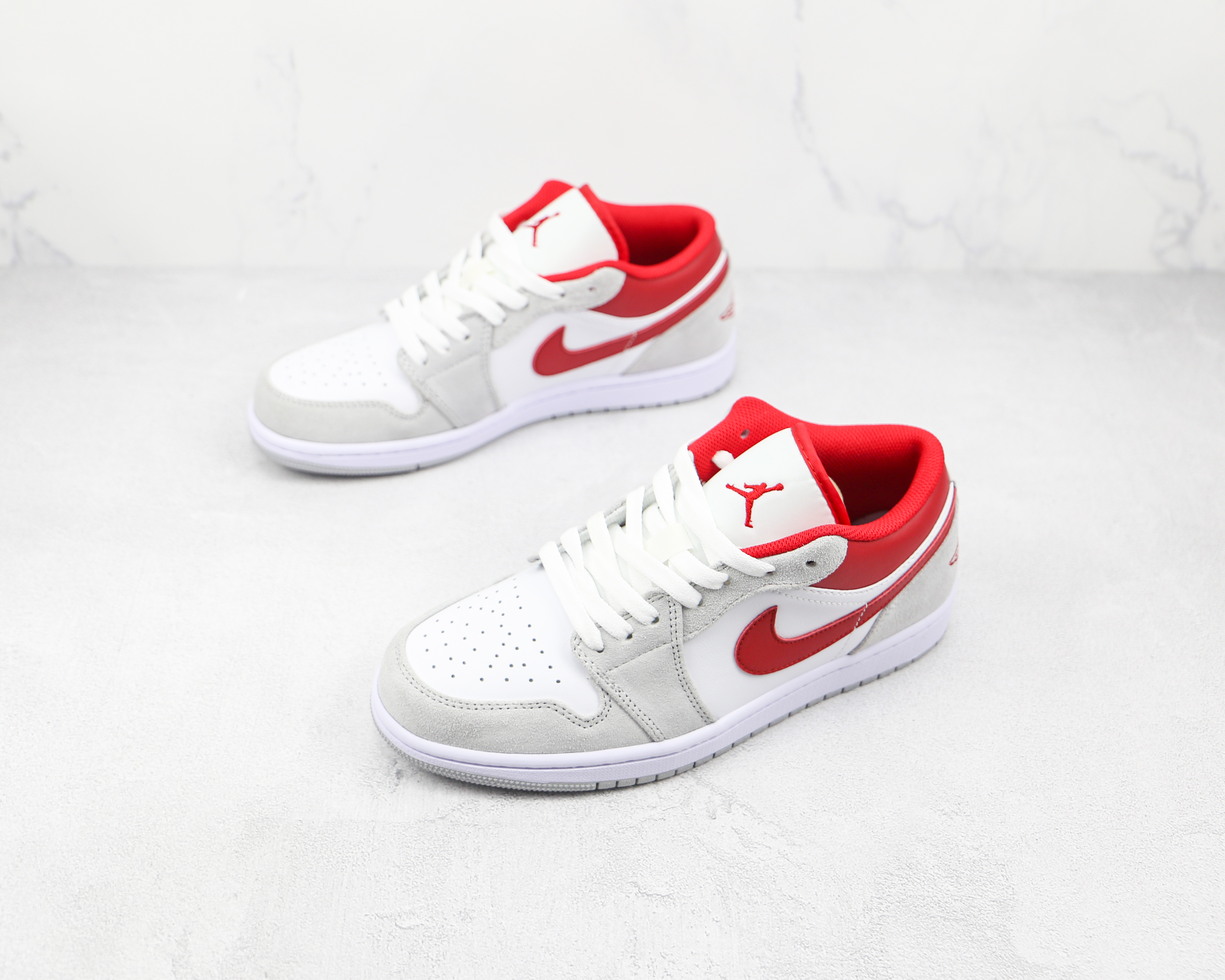 Air Jordan 1 Low Light Smoke Grey Gym Red