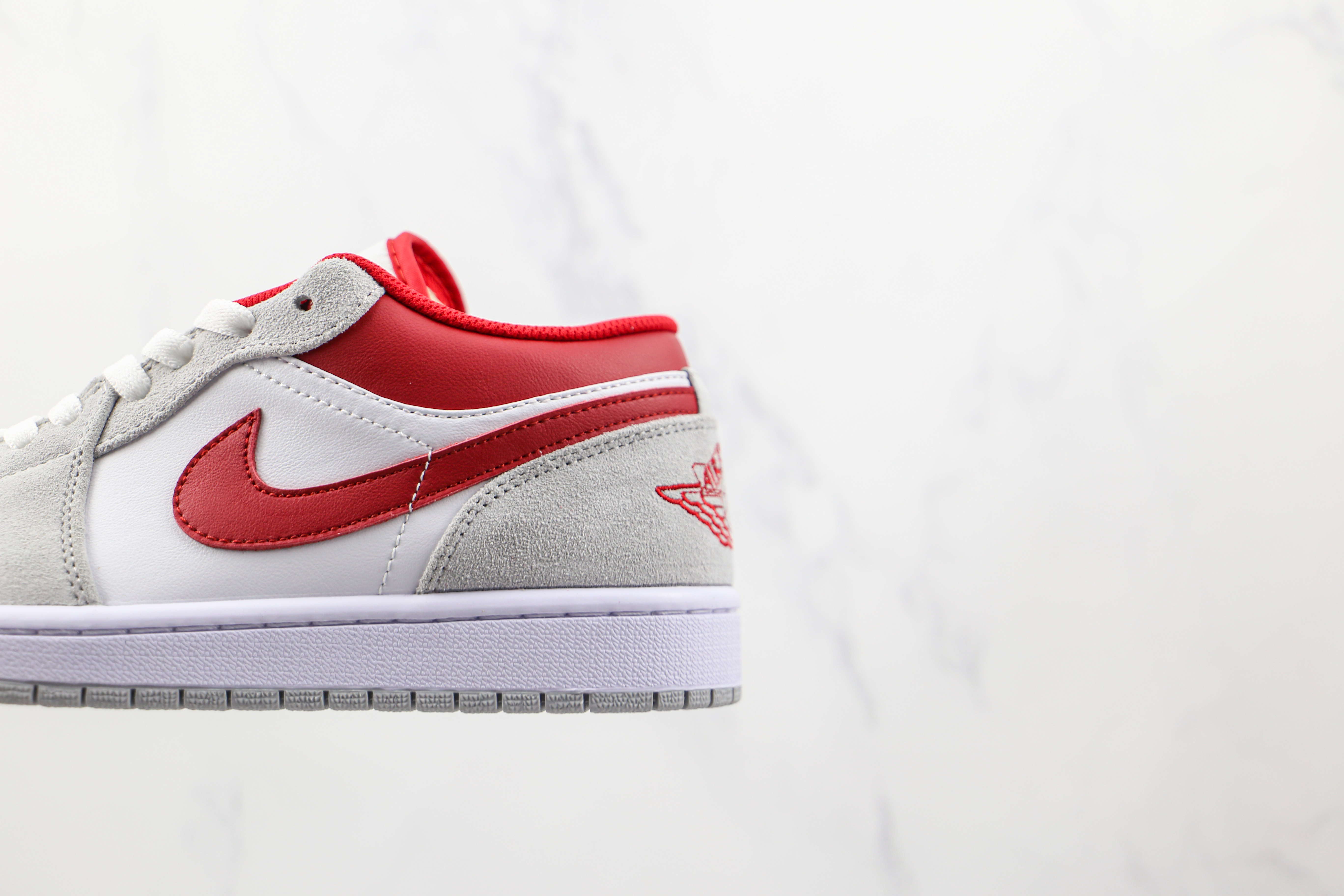 Air Jordan 1 Low Light Smoke Grey Gym Red