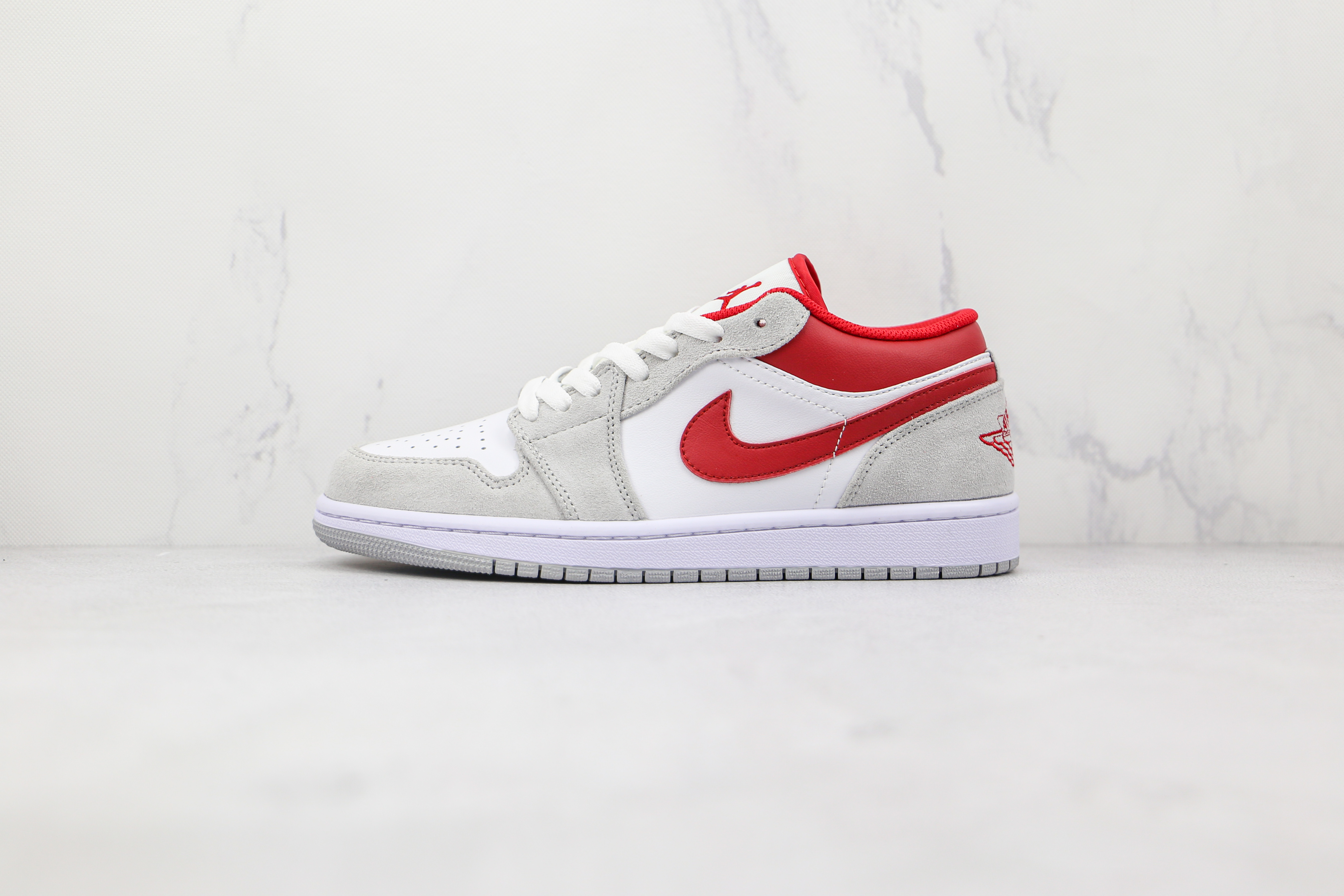 Air Jordan 1 Low Light Smoke Grey Gym Red
