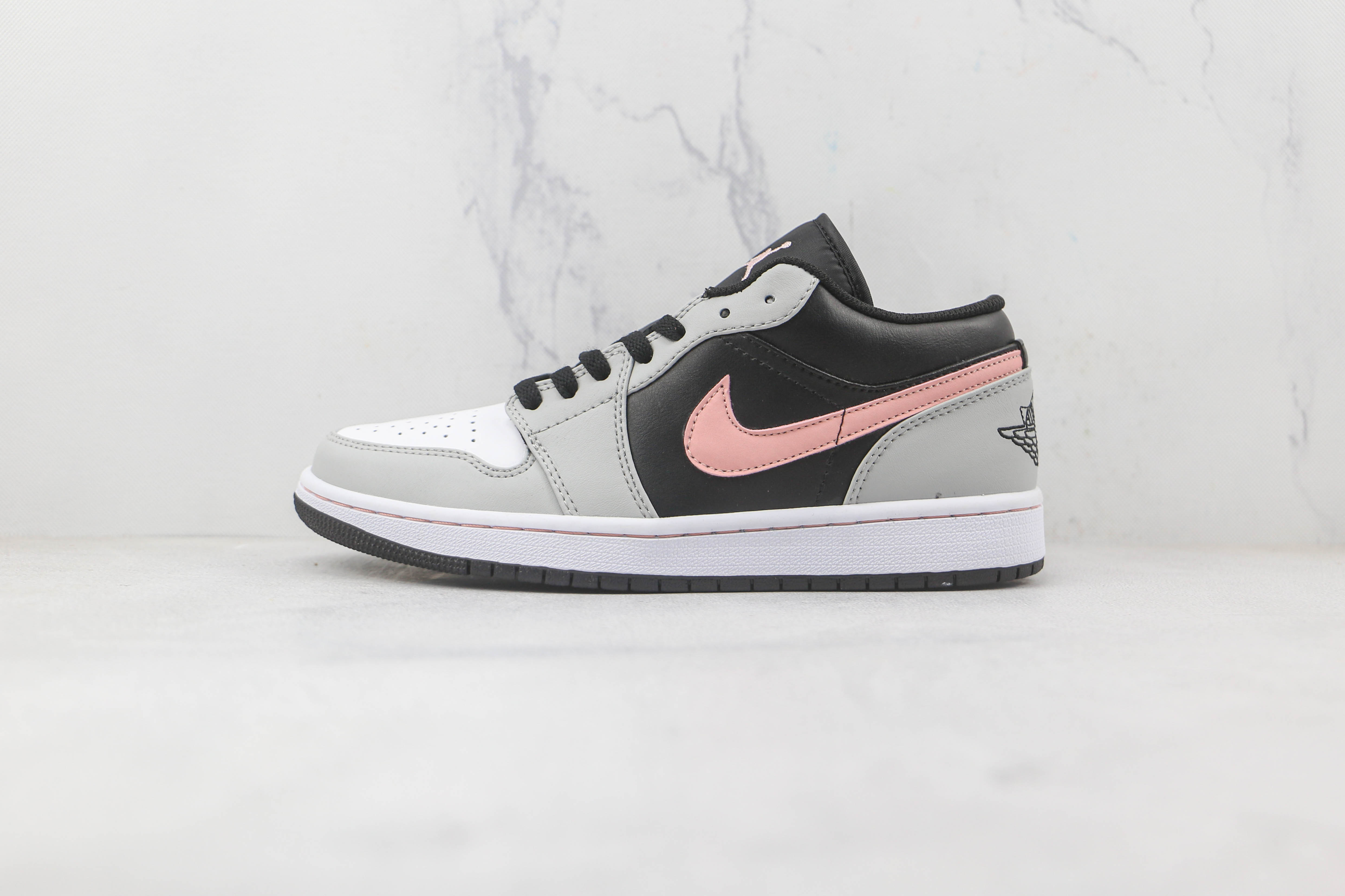 Air Jordan 1 Low White And Black Powder