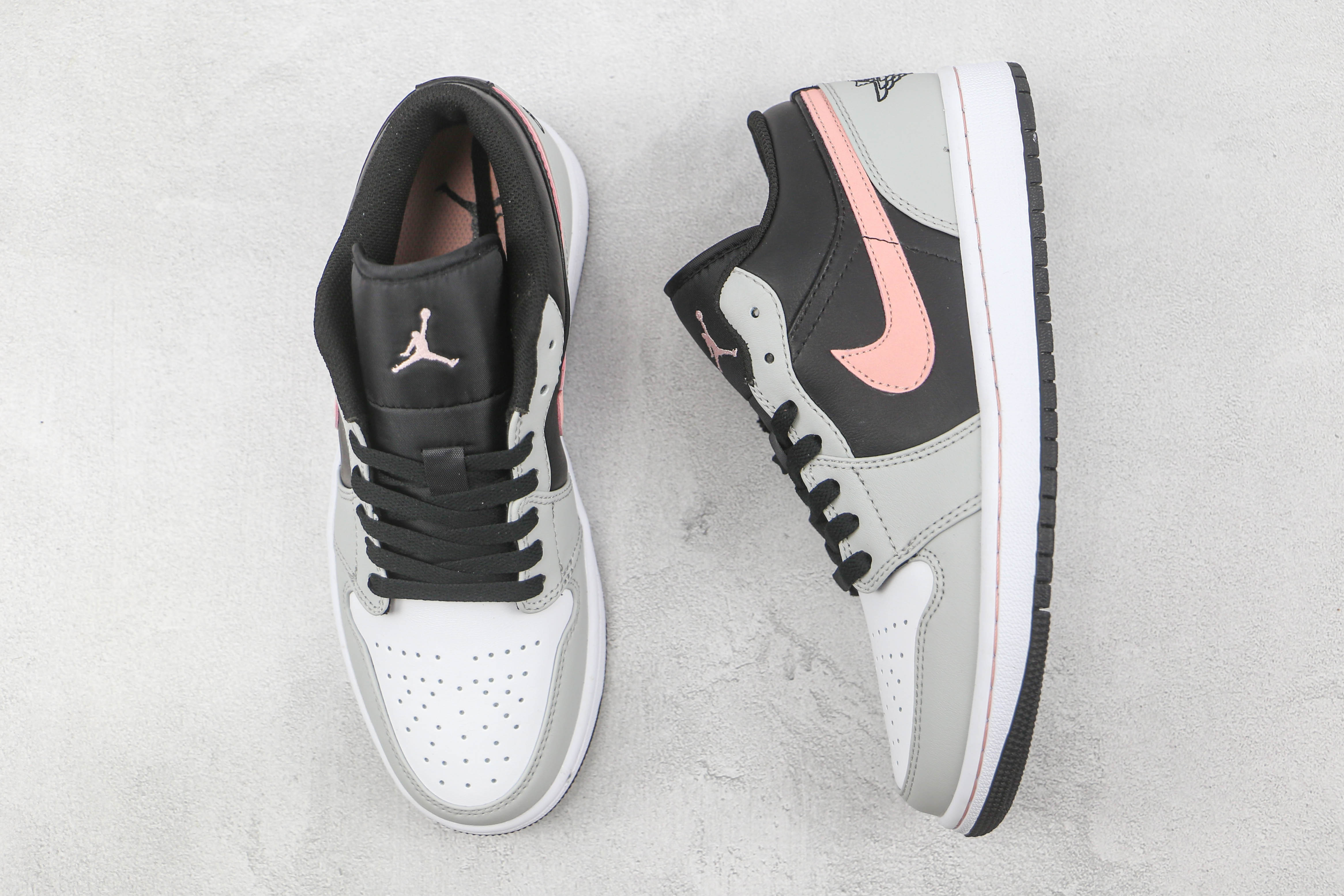 Air Jordan 1 Low White And Black Powder