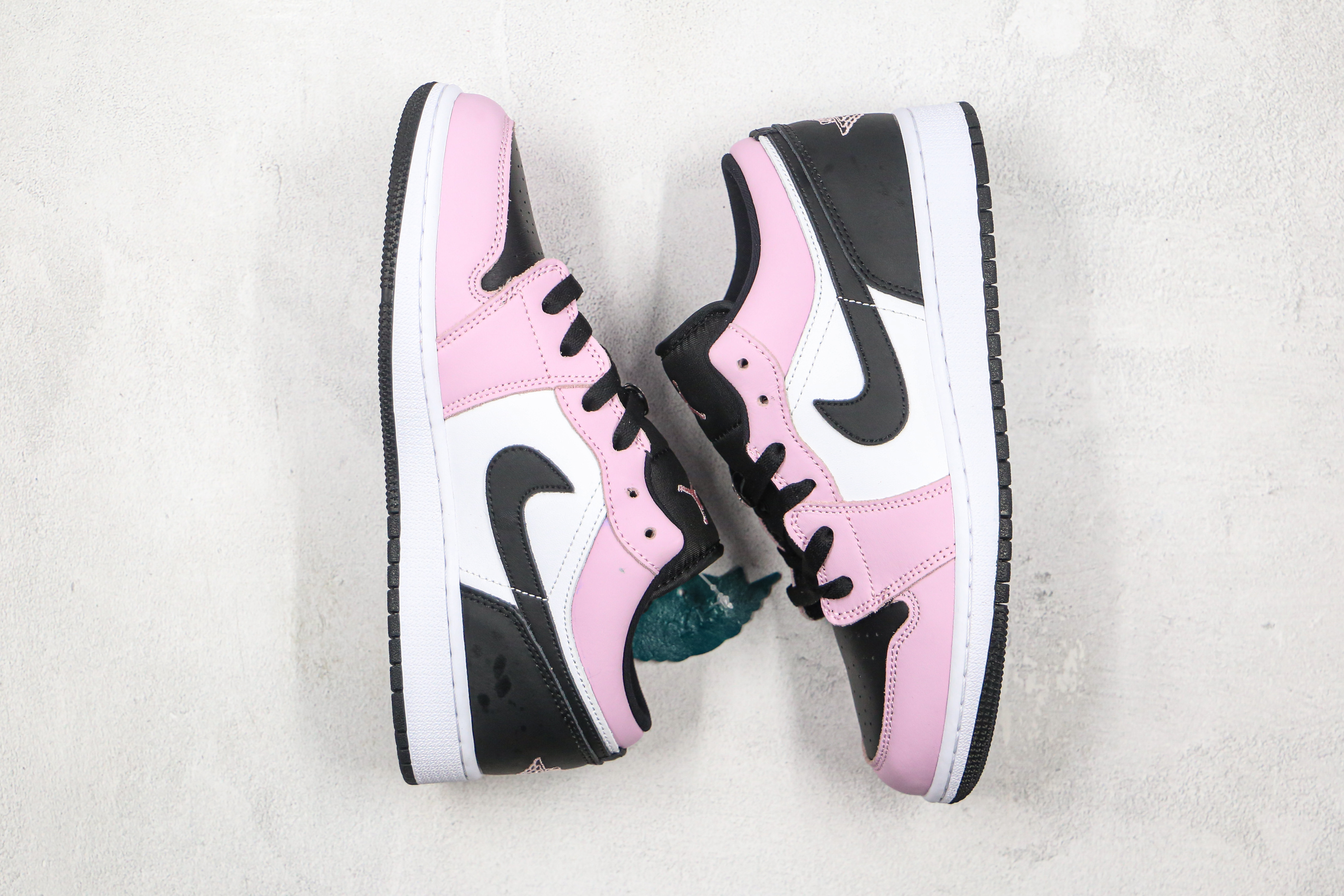 Air Jordan 1 Retro Low（GS）White Pink