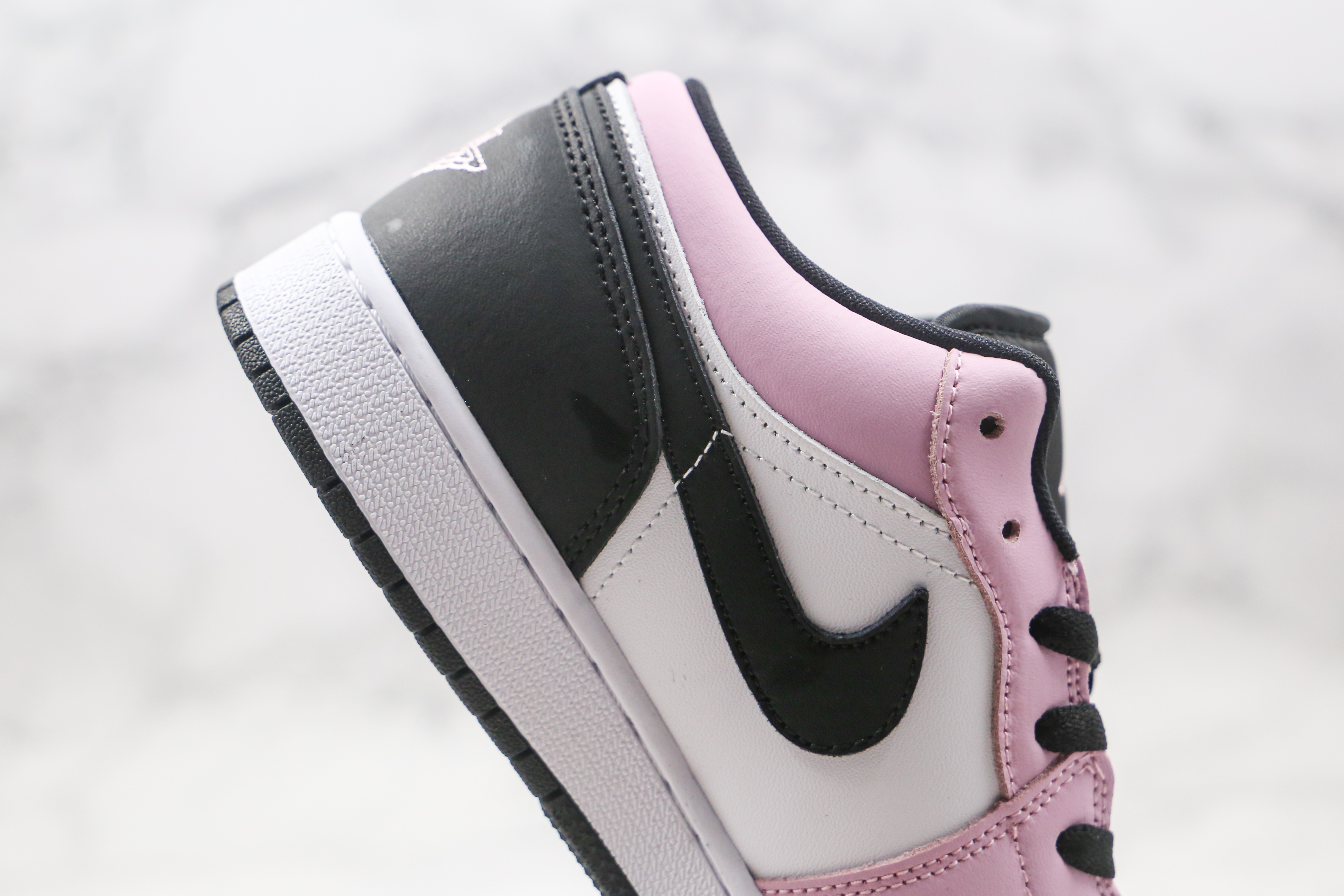 Air Jordan 1 Retro Low（GS）White Pink