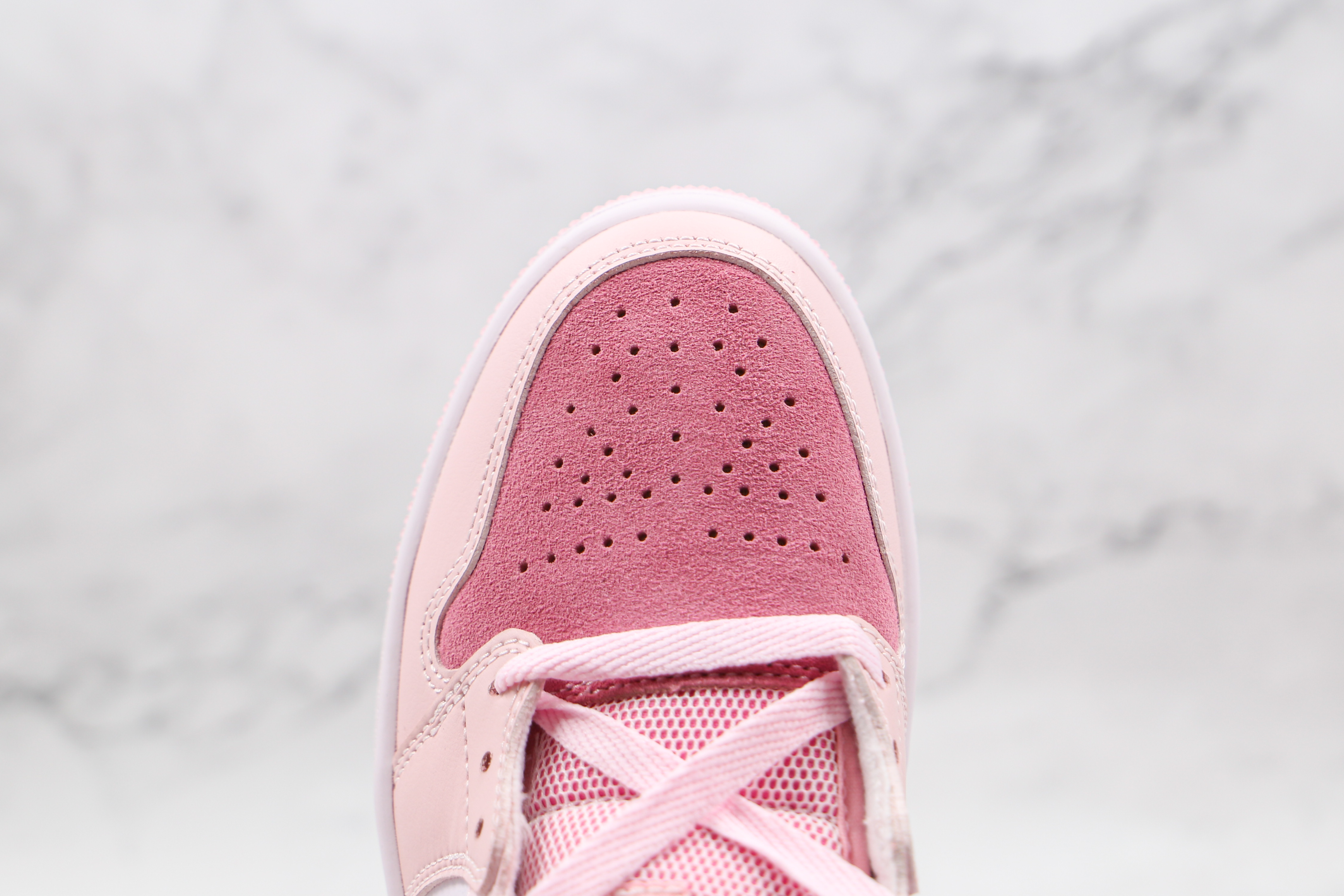 Air Jordan 1 Mid Digital Pink