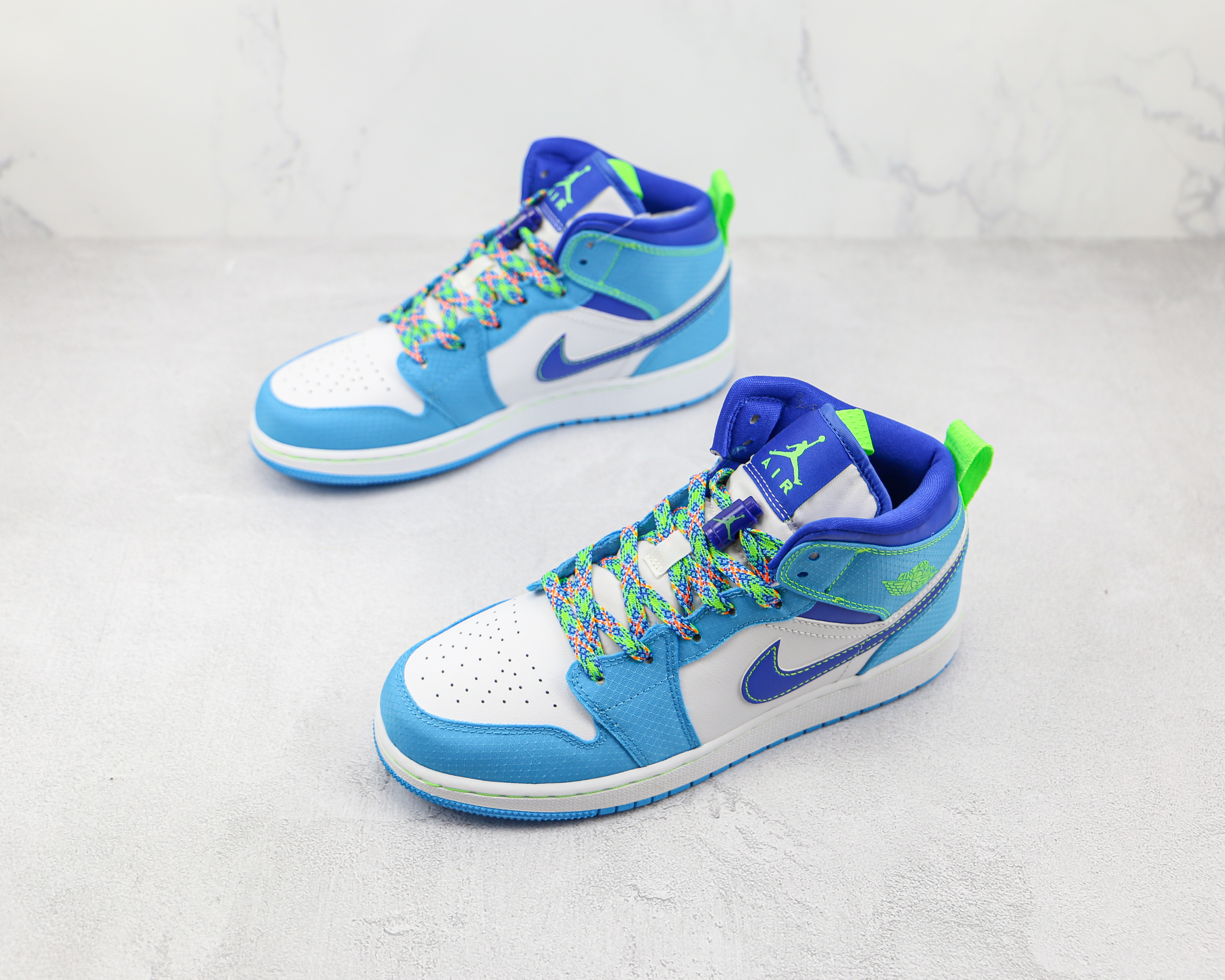 Air Jordan 1 Mid SE (GS) Sprite