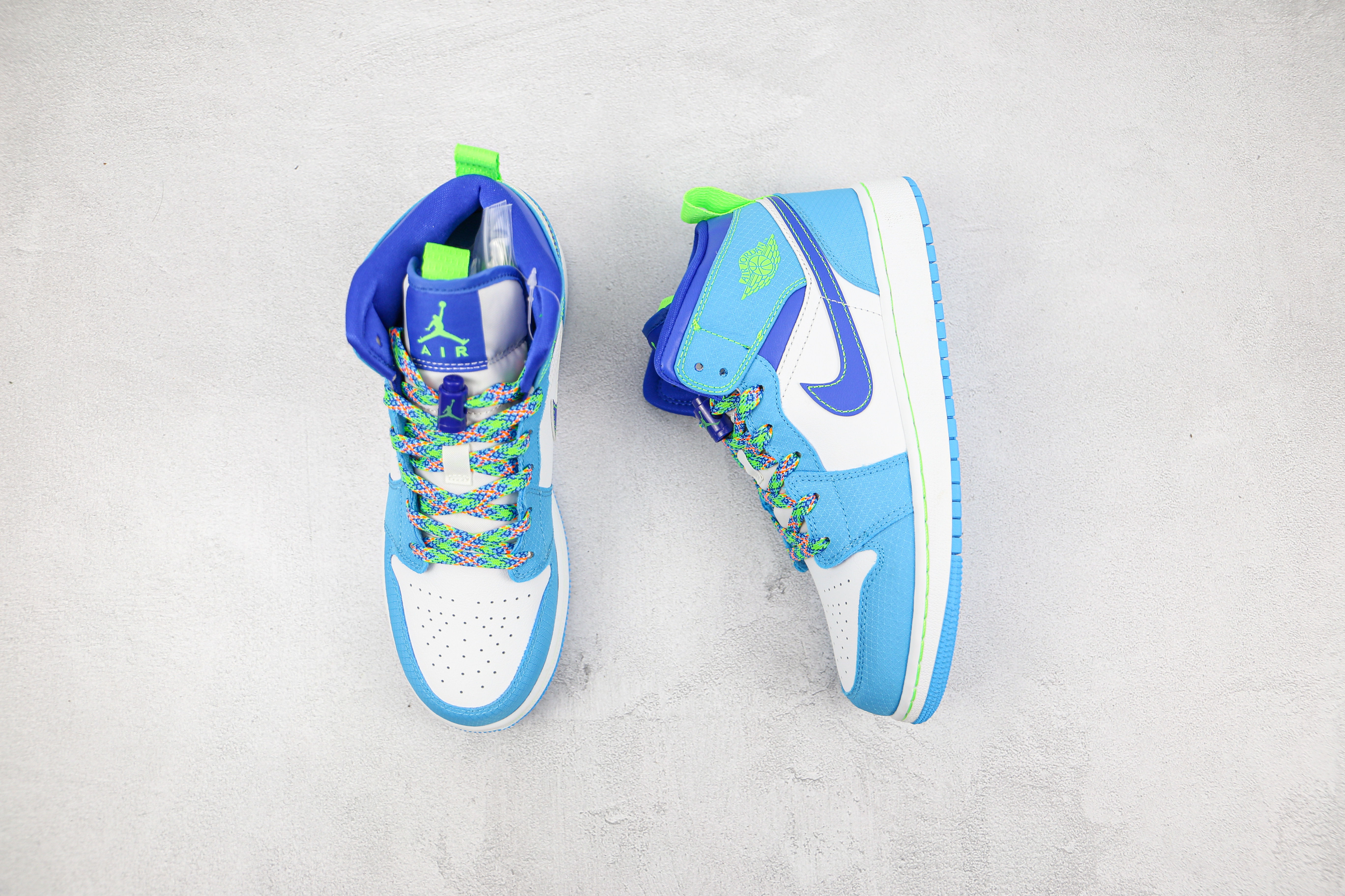 Air Jordan 1 Mid SE (GS) Sprite