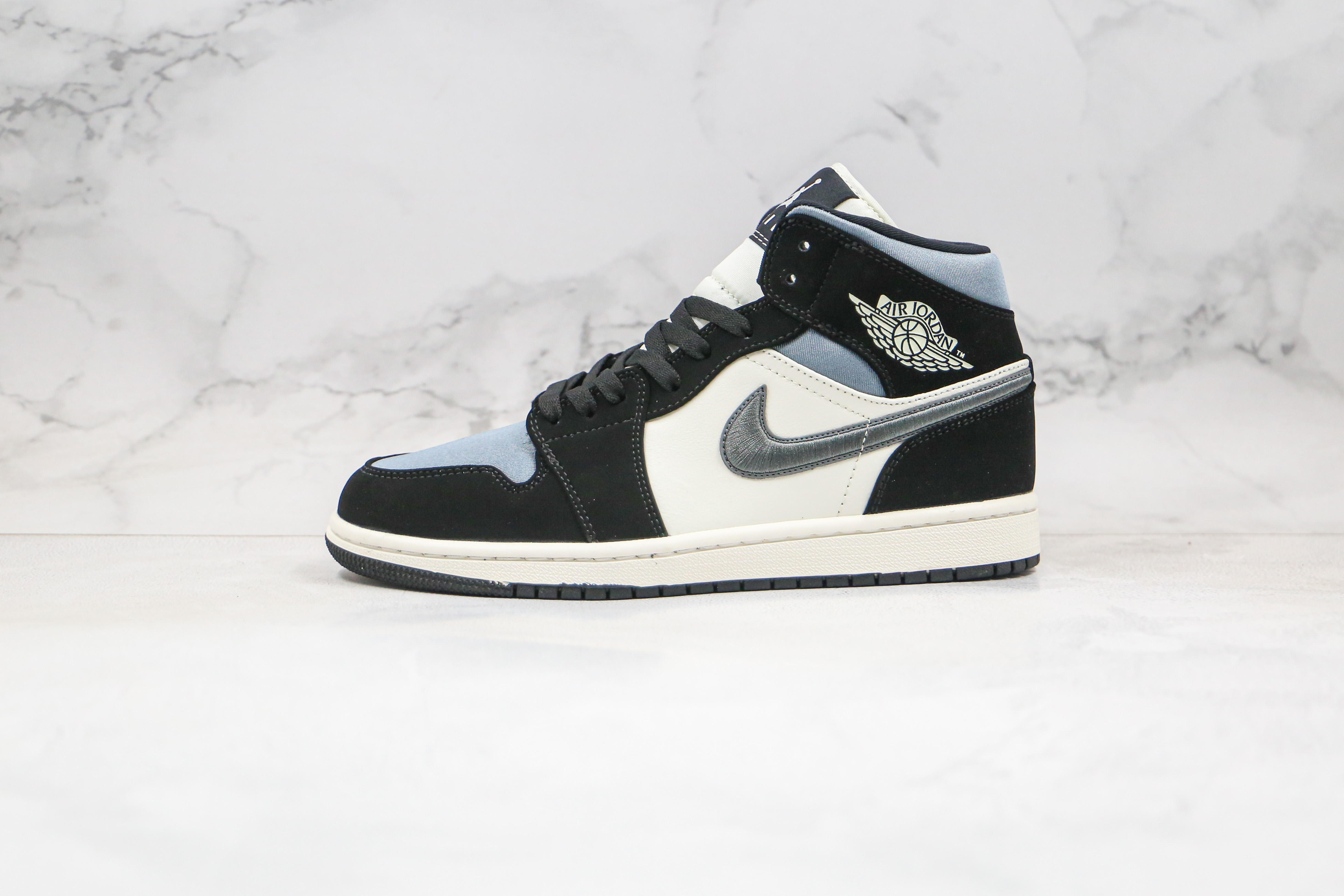 Air Jordan 1 Mid Satin Grey