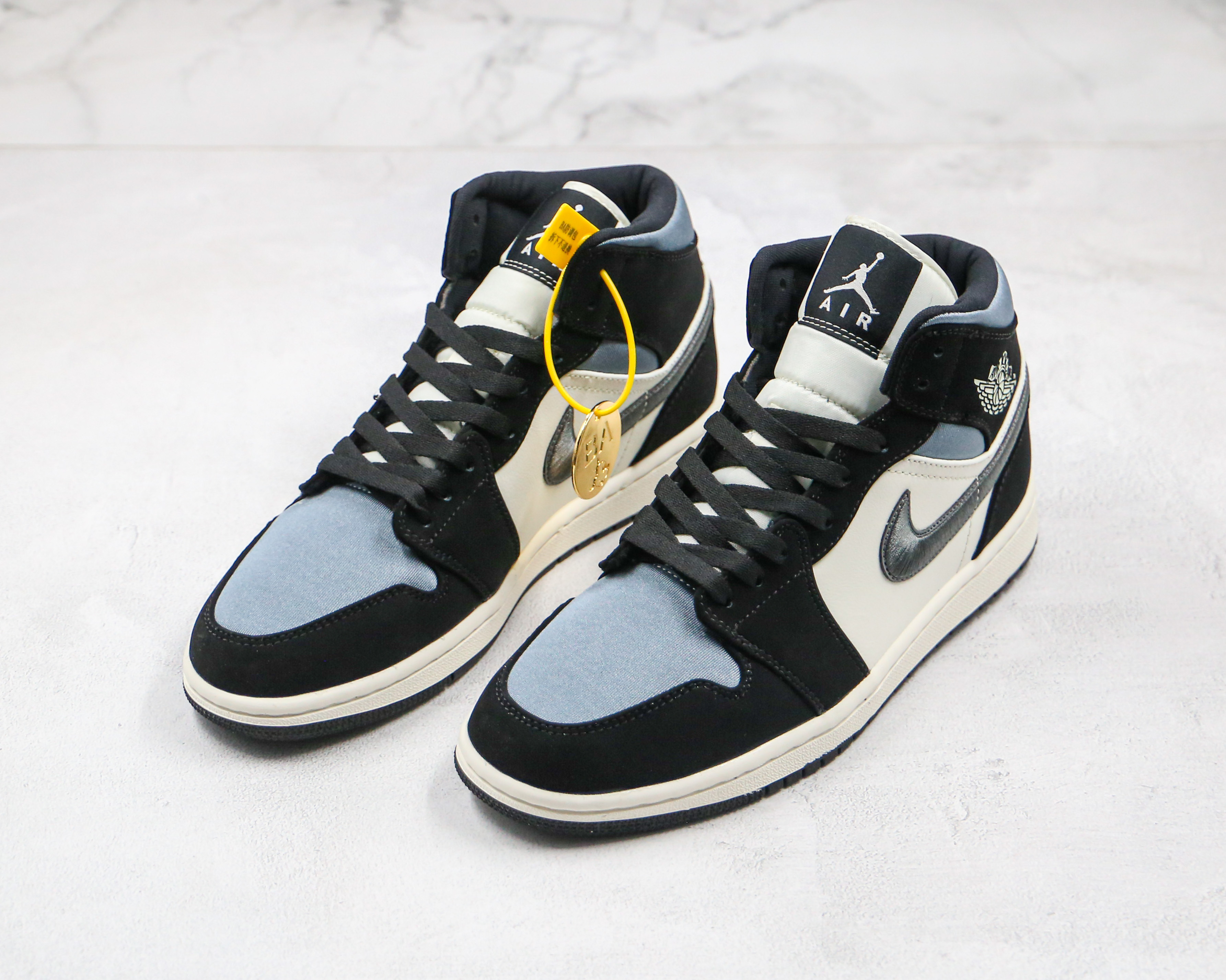 Air Jordan 1 Mid Satin Grey