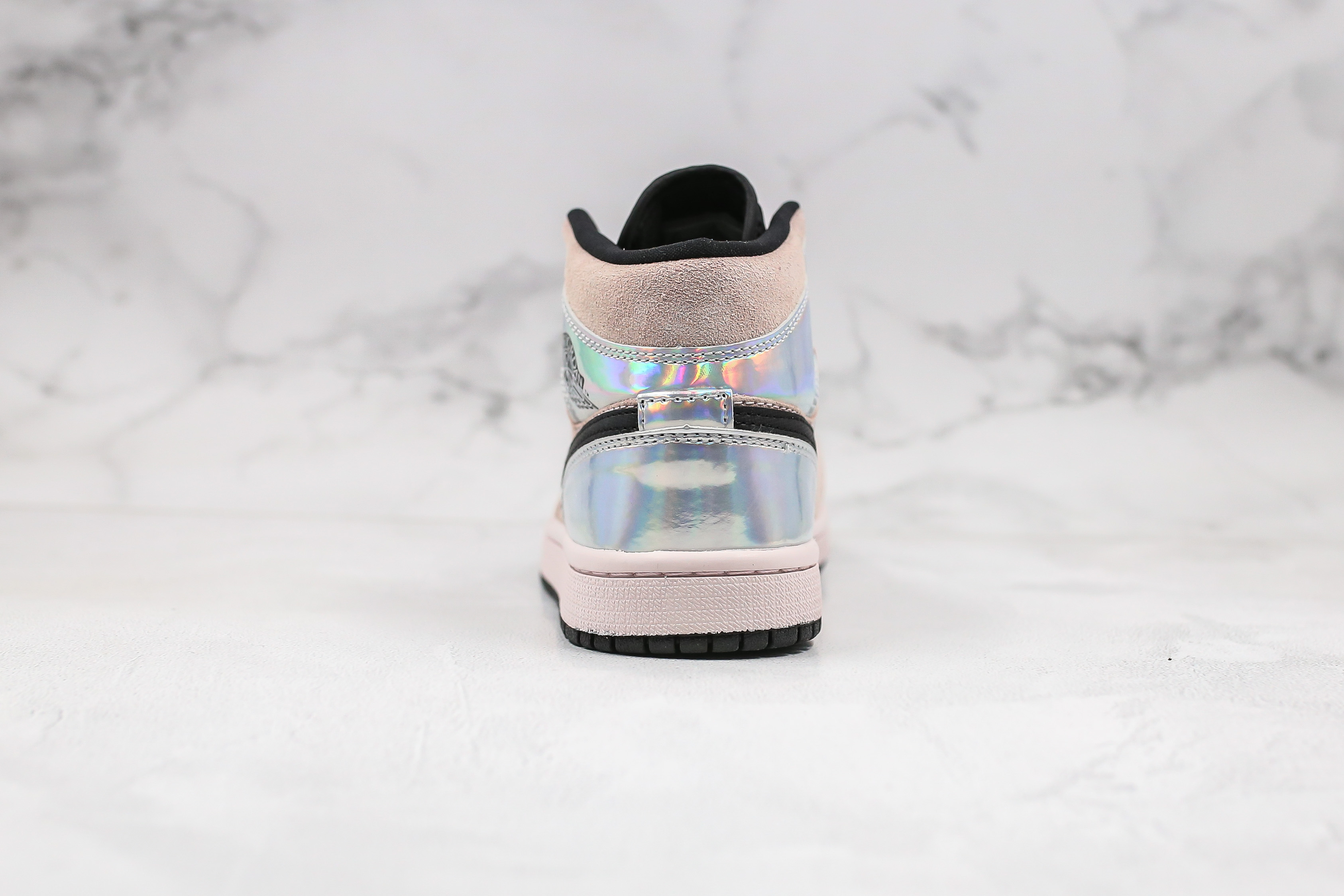 Air Jordan 1 Mid Iridescent