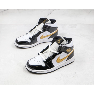 Air Jordan 1 Mid SE Black Gold Patent Leather 02
