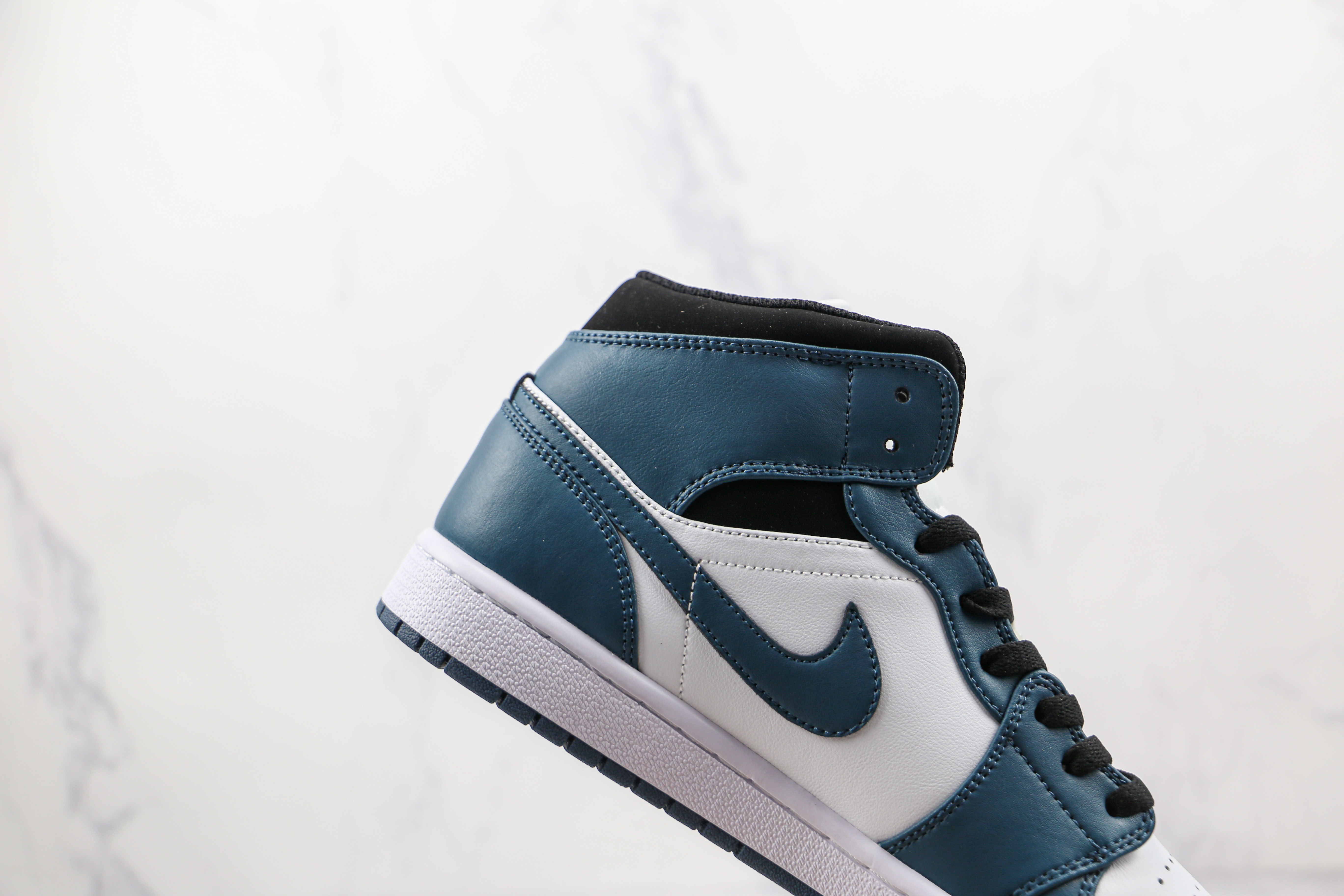 Air Jordan 1 Mid Dark Teal