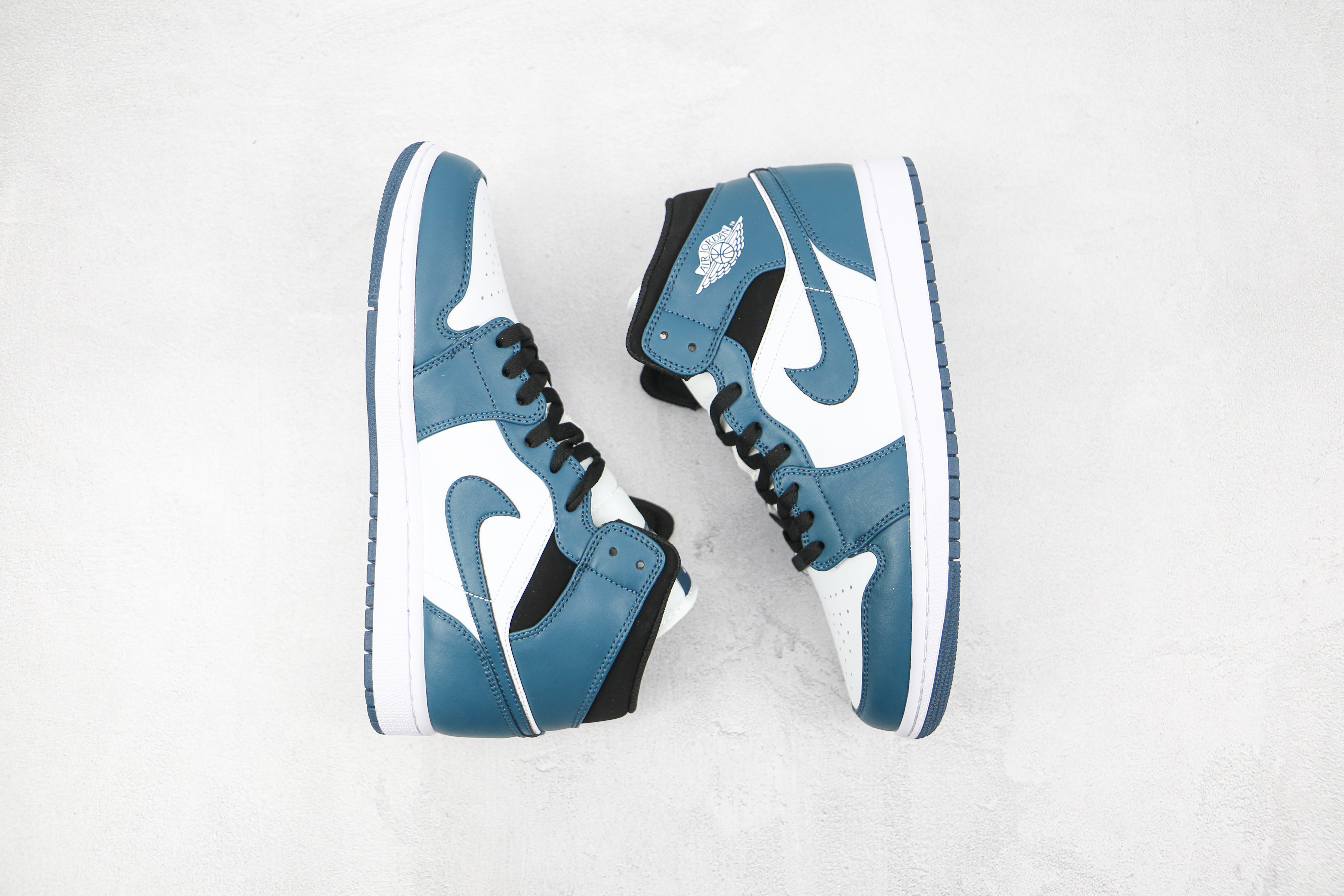 Air Jordan 1 Mid Dark Teal