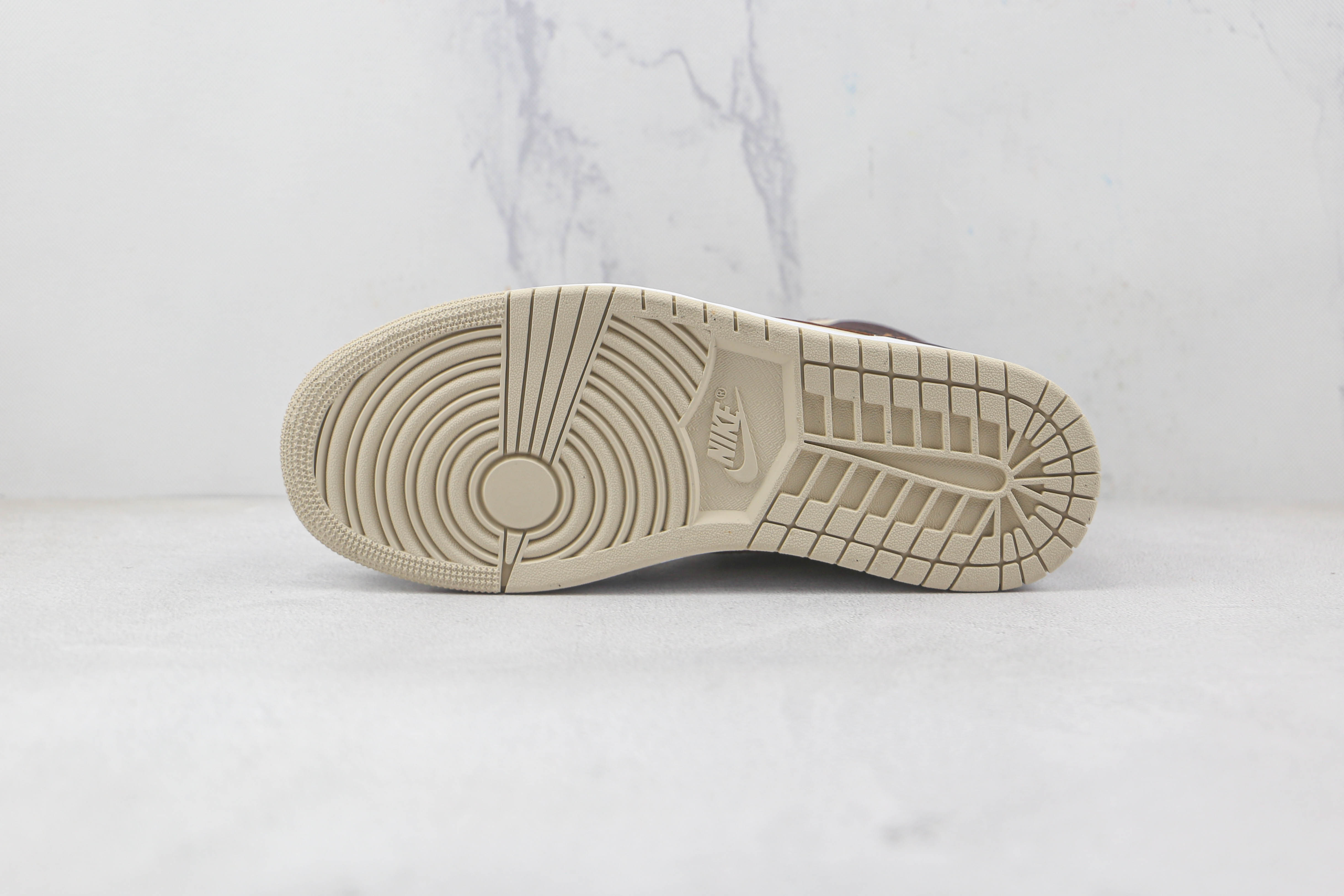 Air Jordan 1 Mid Basalt