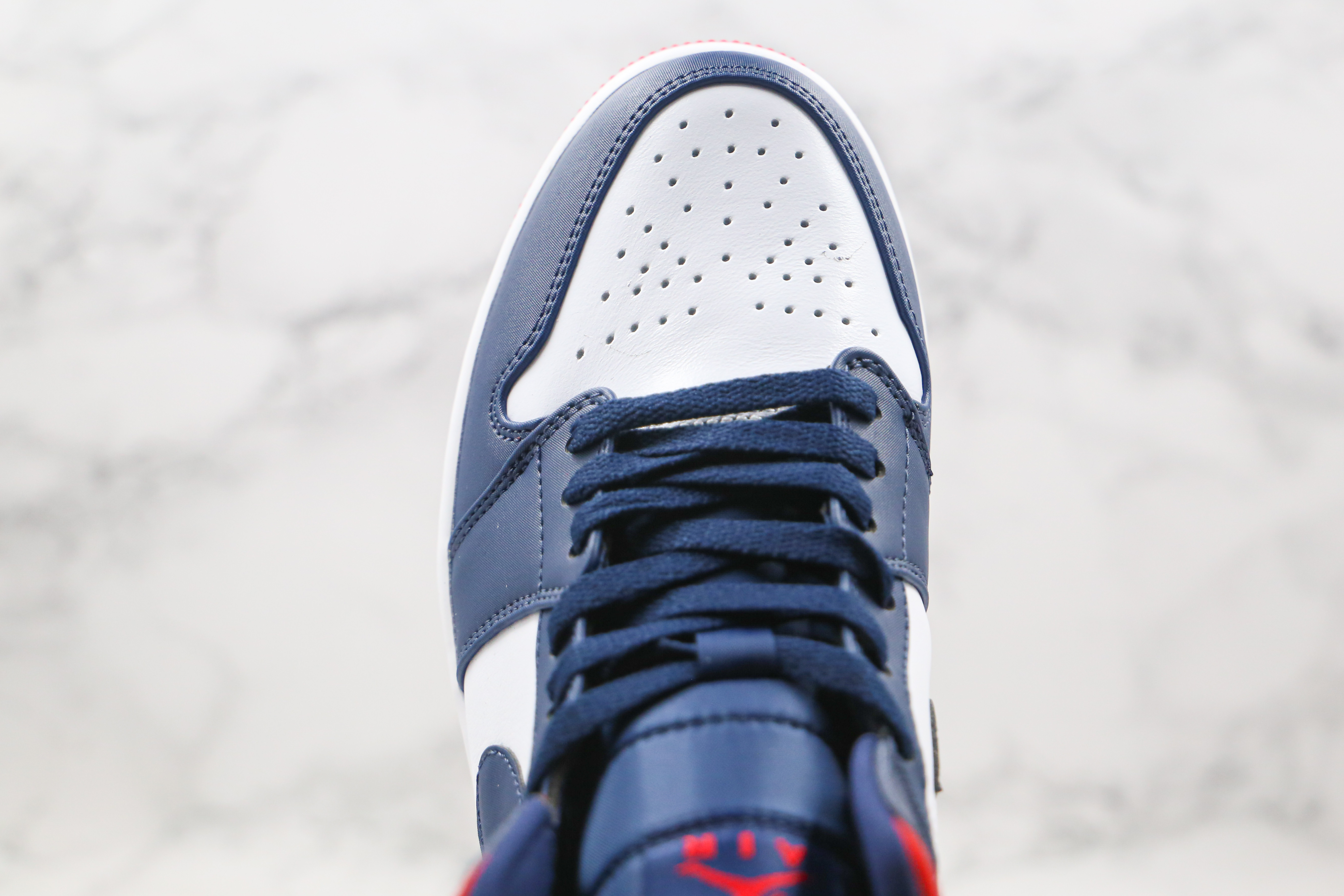 Air Jordan 1 Mid SE USA