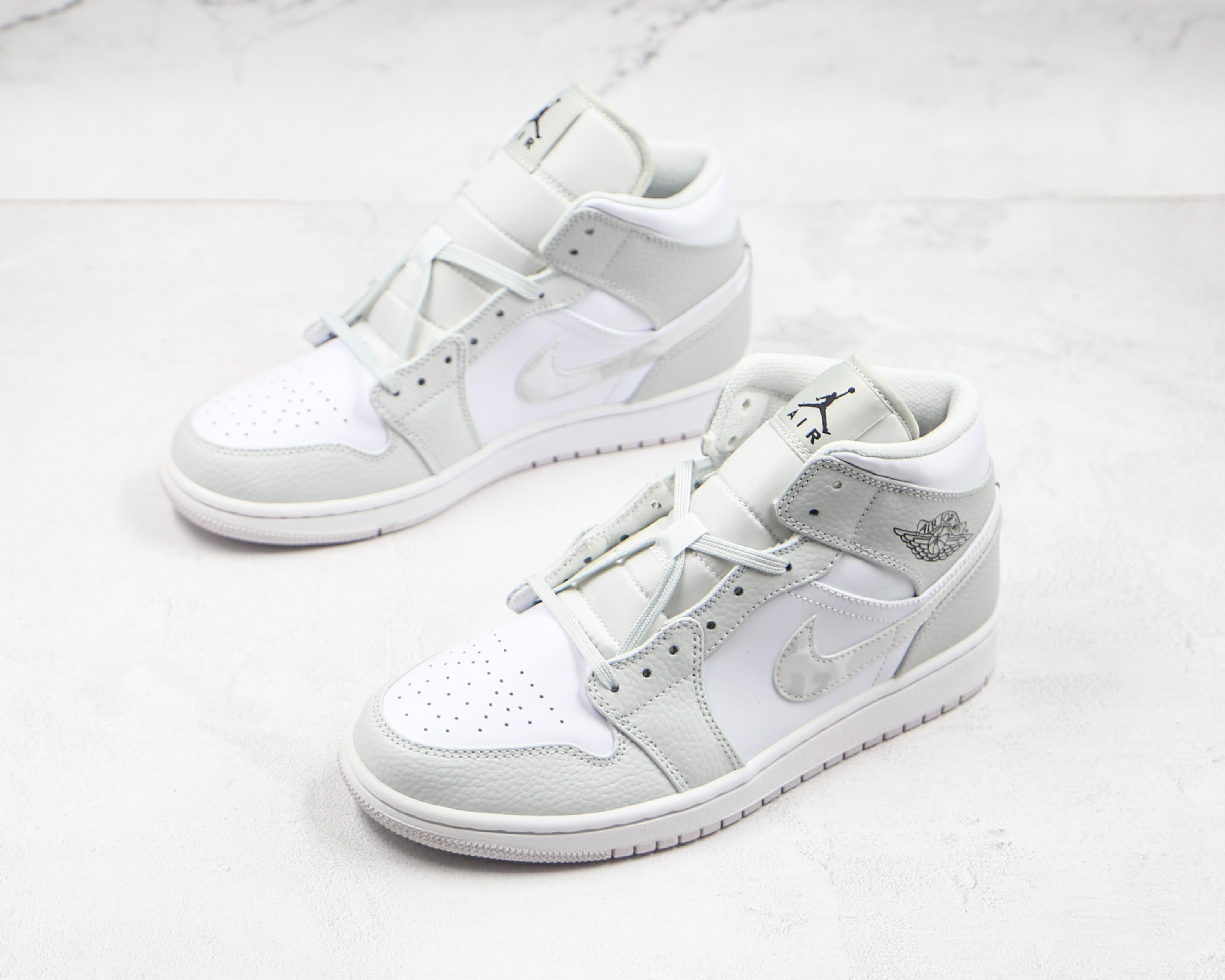 Air Jordan 1 Mid Grey Camo