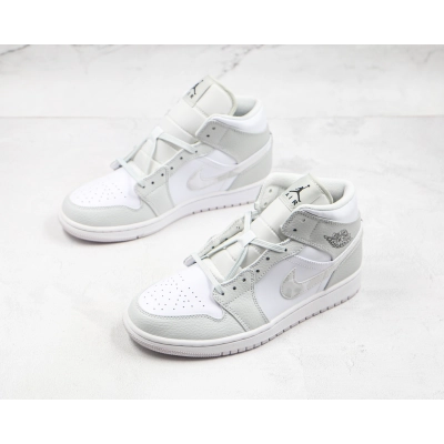 Air Jordan 1 Mid Grey Camo 02