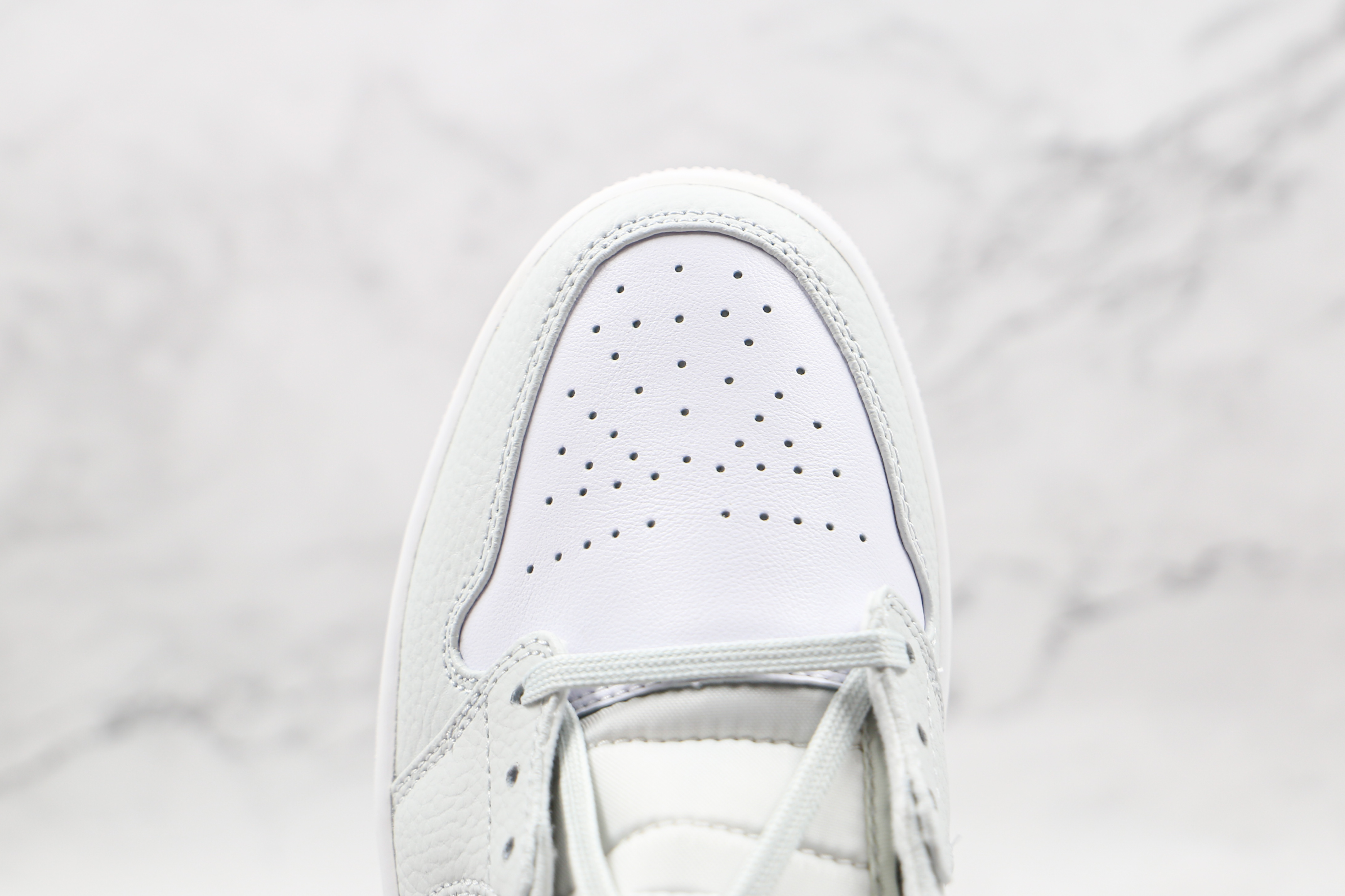 Air Jordan 1 Mid Grey Camo