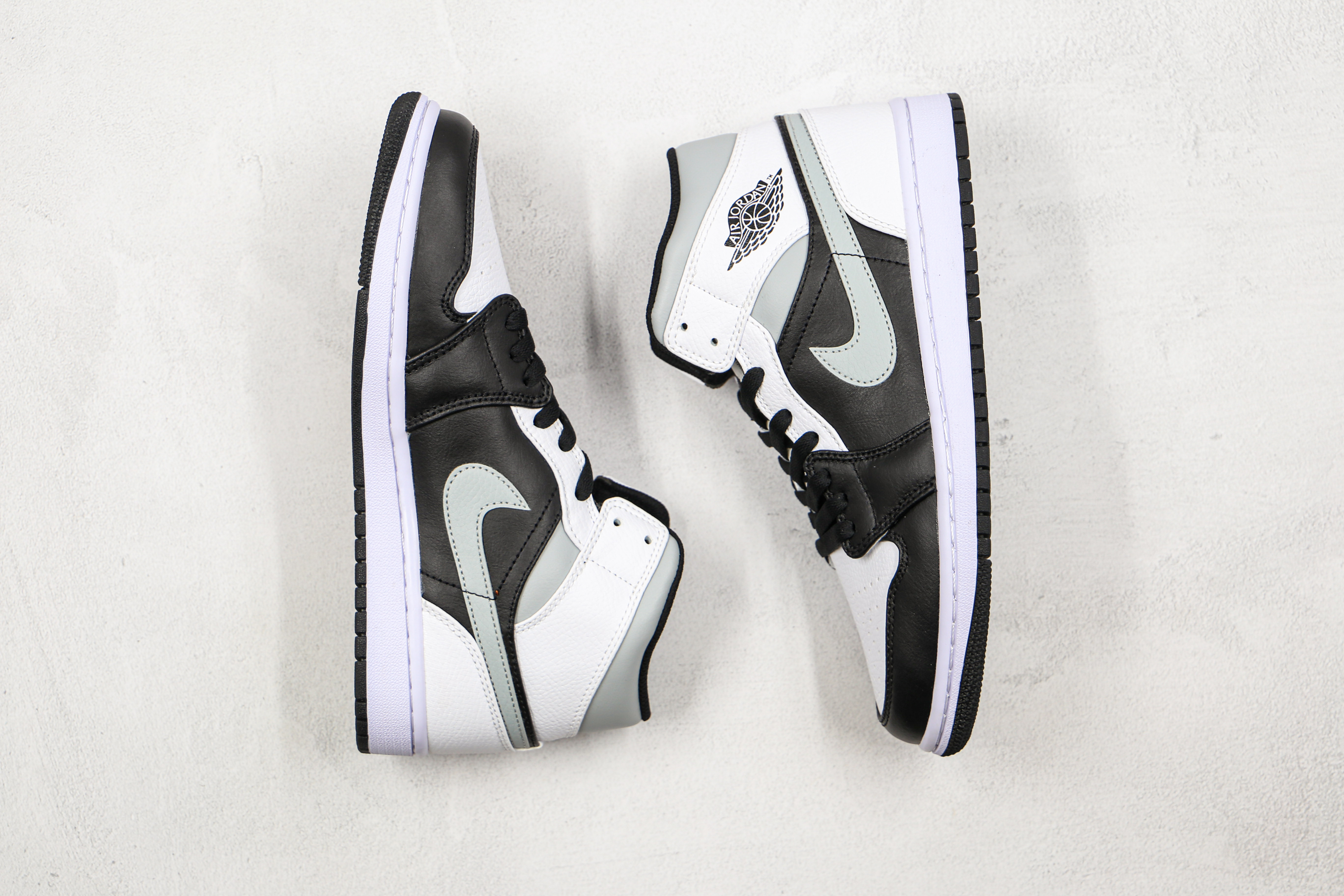 Air Jordan 1 Mid “White Shadow”