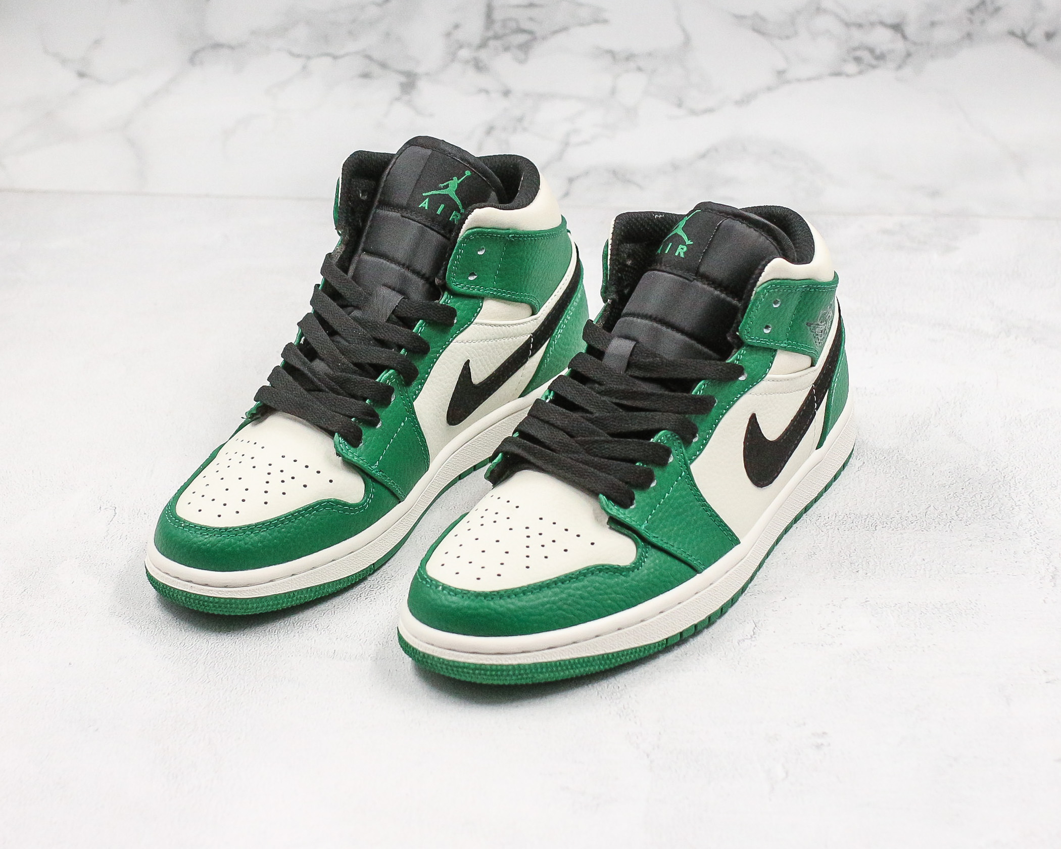Air Jordan 1 Mid Pine Green